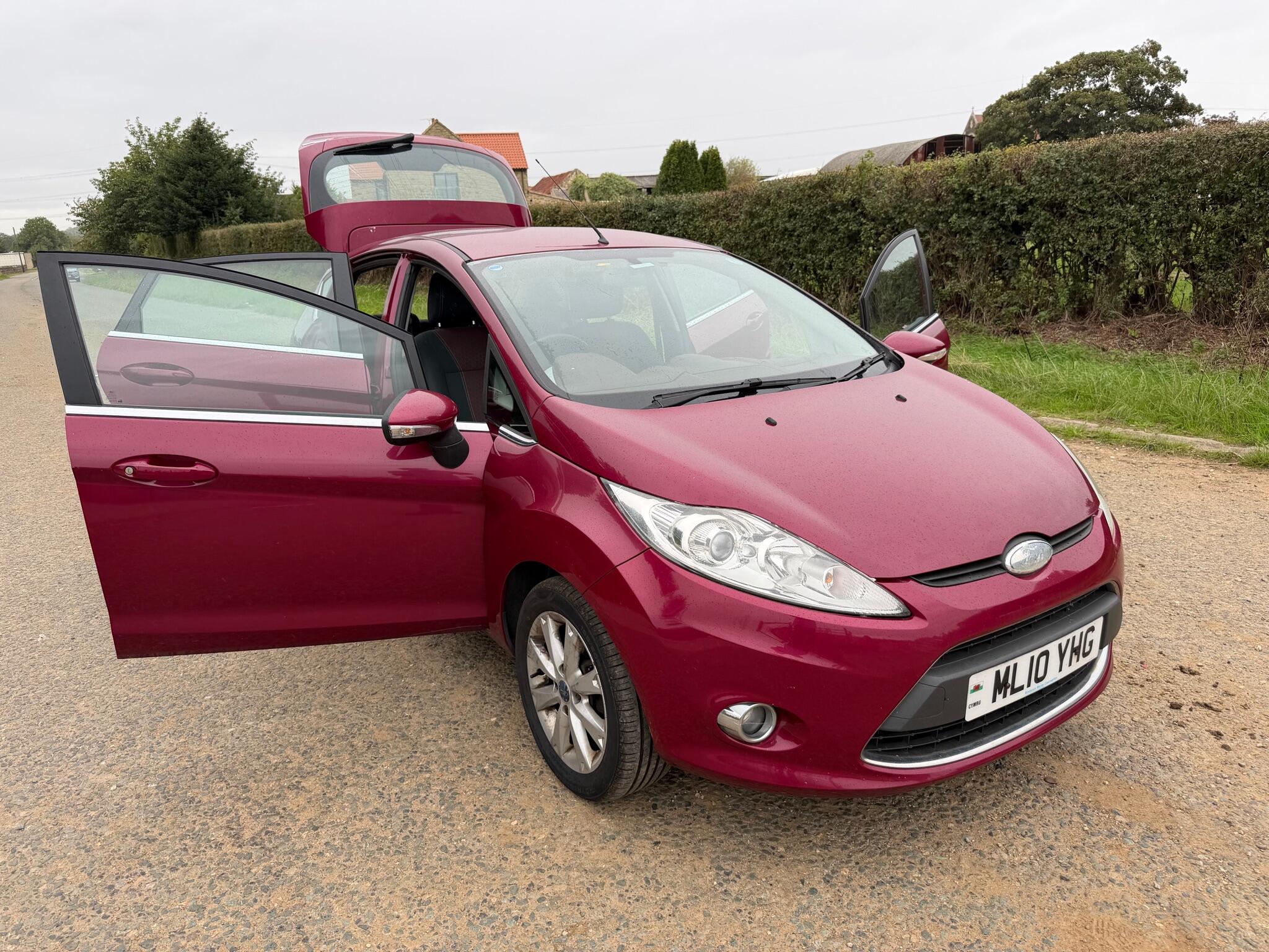 Ford Fiesta view 24