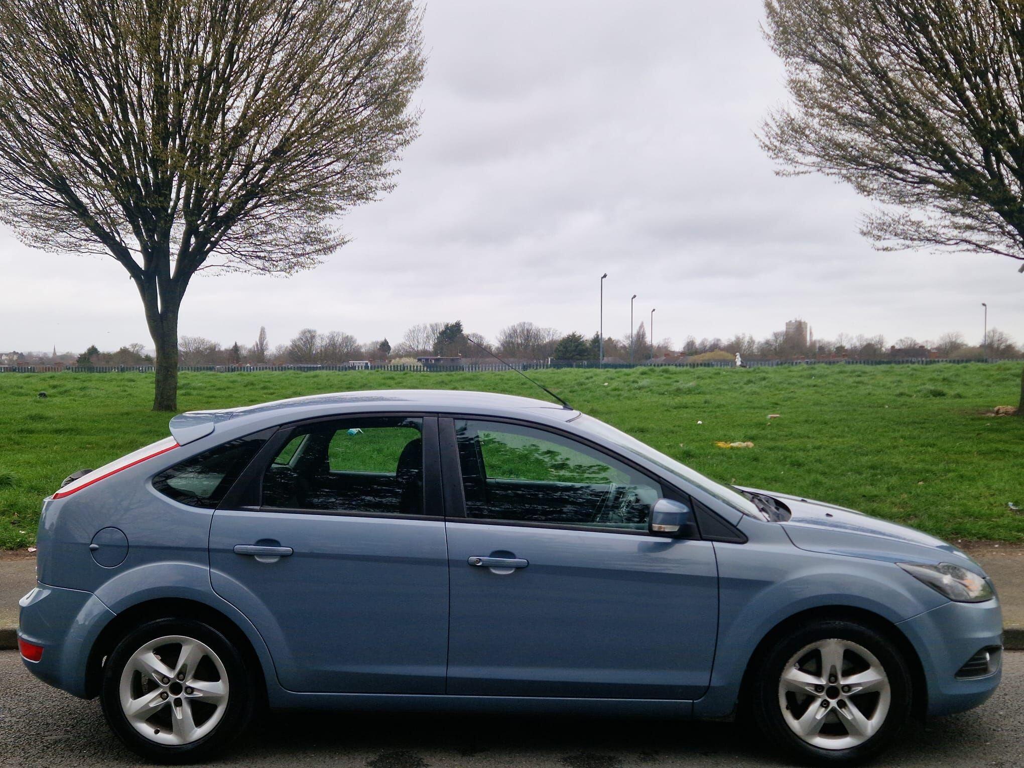 Ford Focus view 4