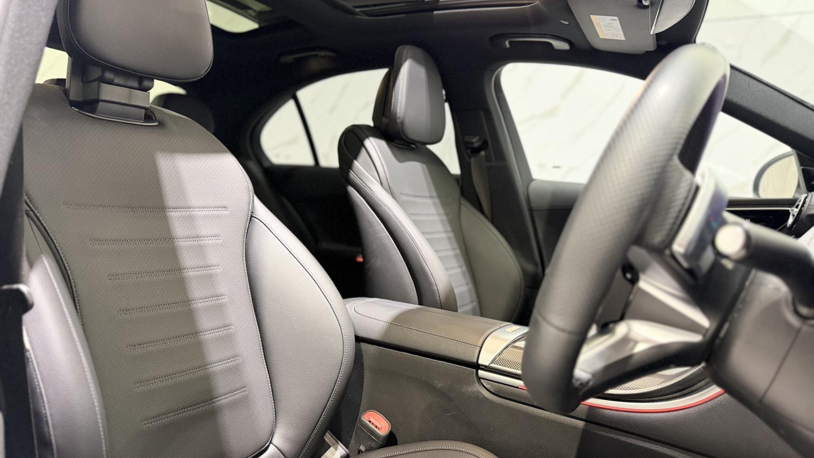 Mercedes-Benz C-Class view 42