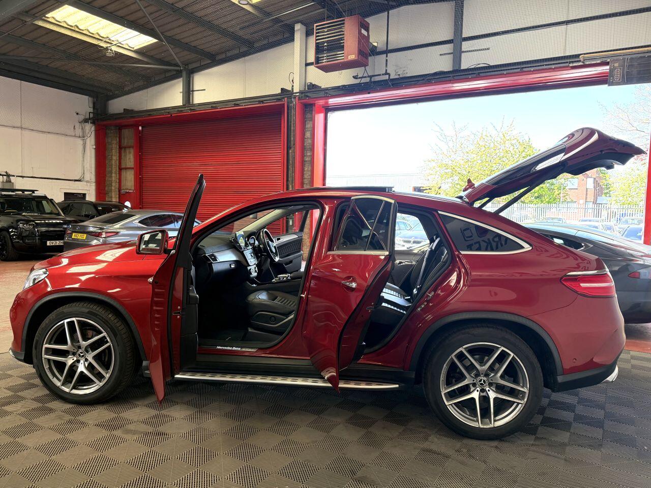 Mercedes-Benz Gle view 13