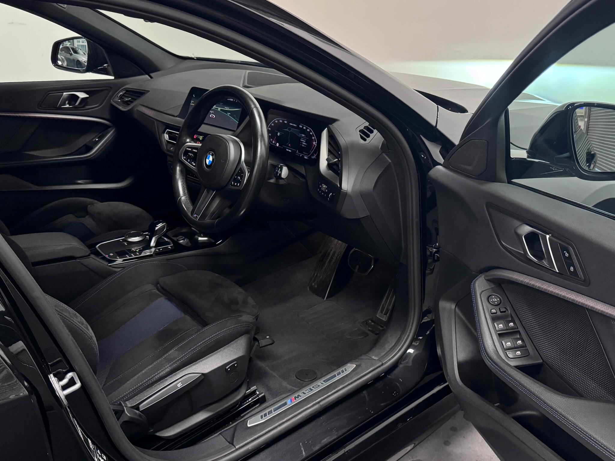 BMW 1 Series view 31