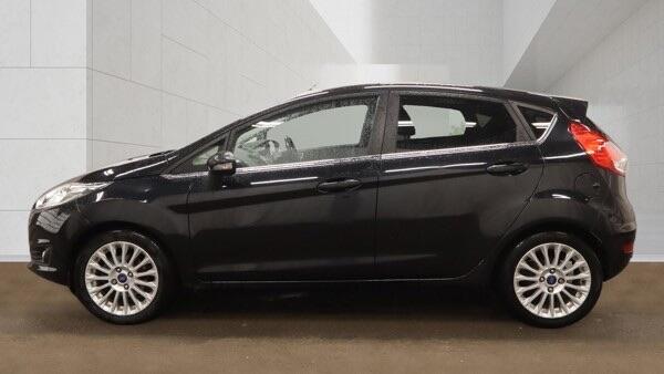Ford Fiesta view 9