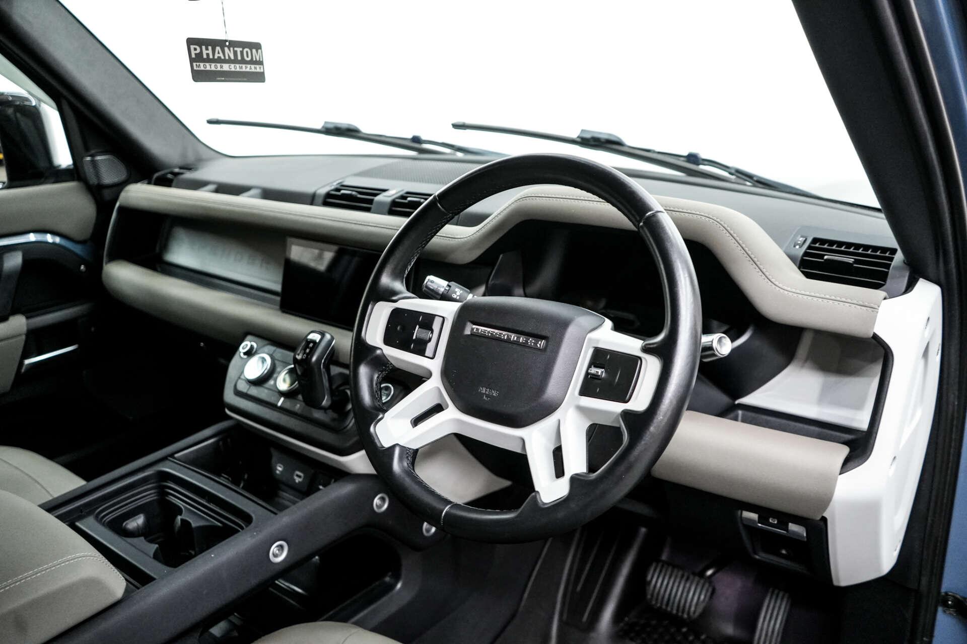 Land Rover Defender view 14