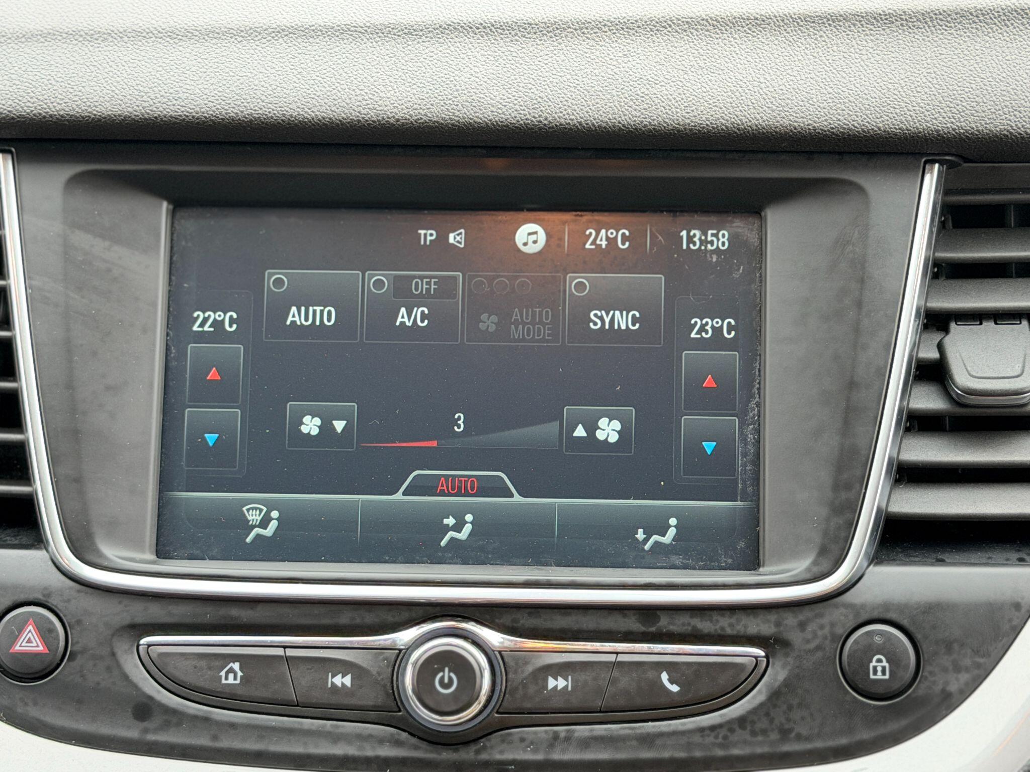 Vauxhall Grandland X view 43
