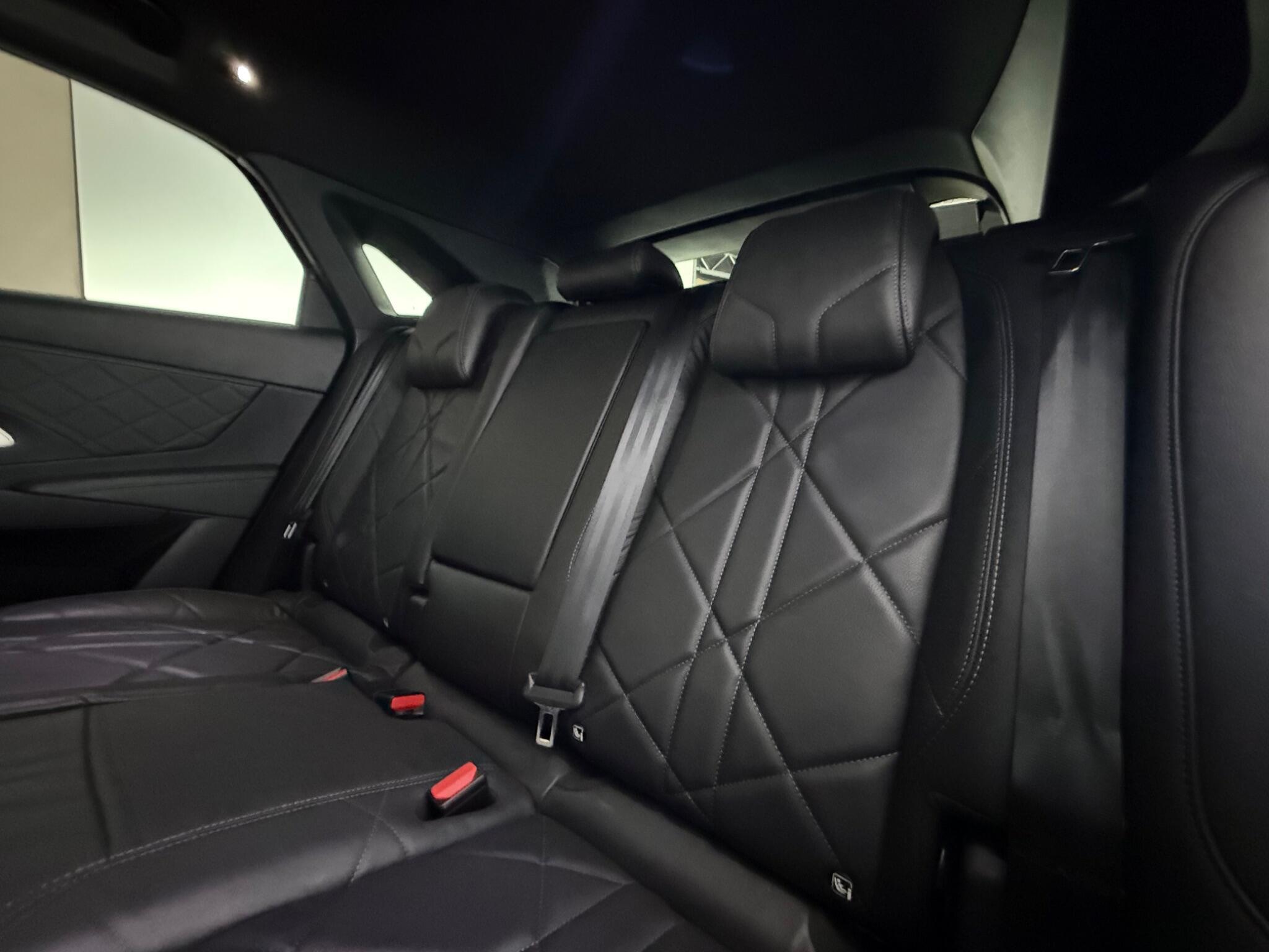 DS Automobiles DS 7 Crossback view 32