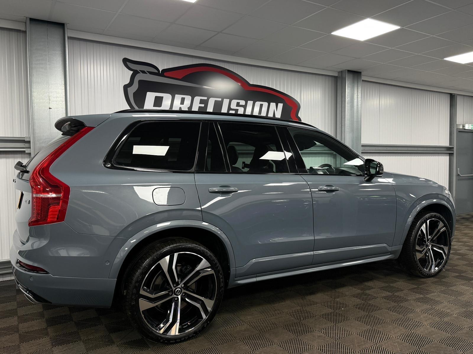 Volvo XC90 view 14