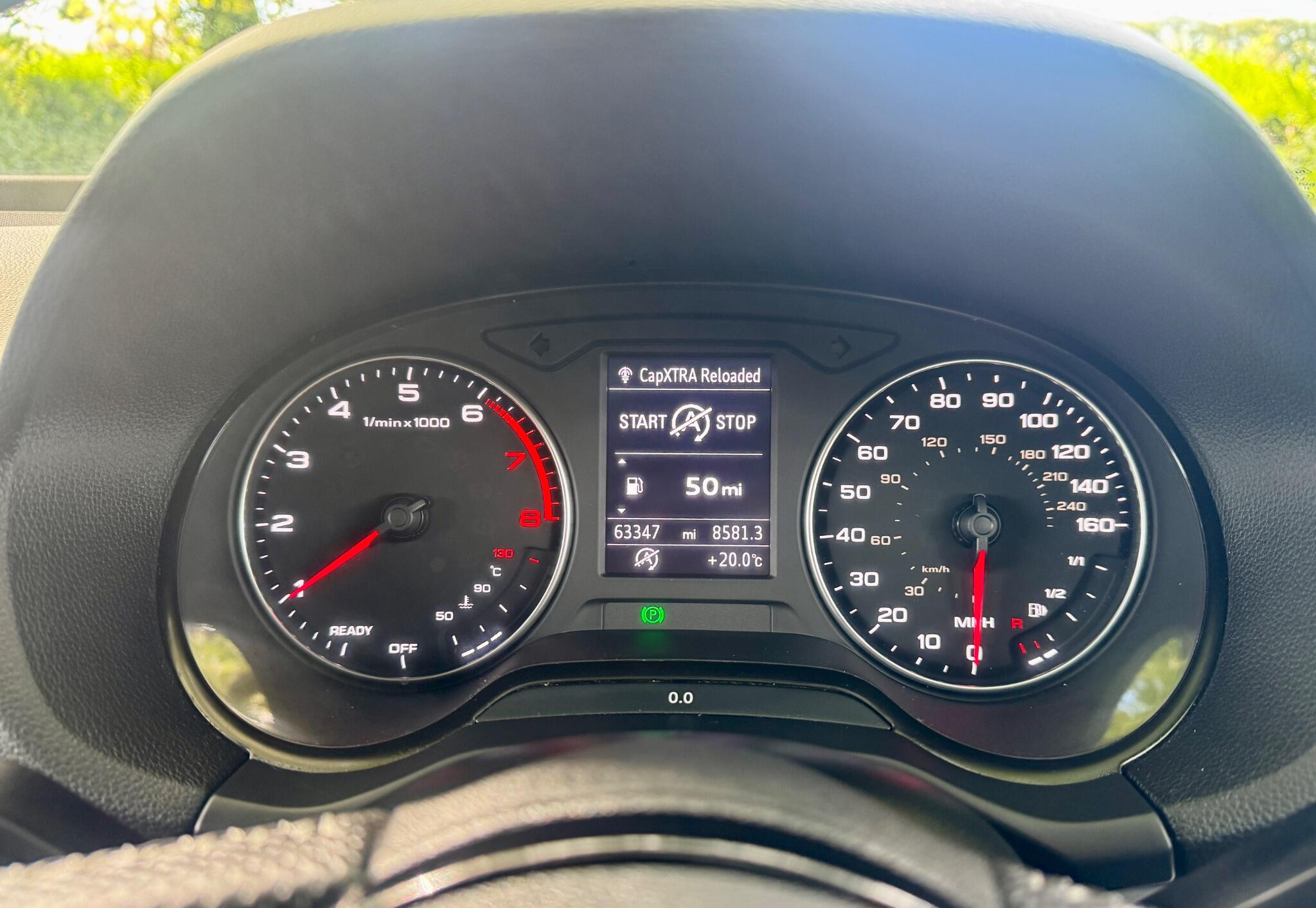 Audi Q2 view 75