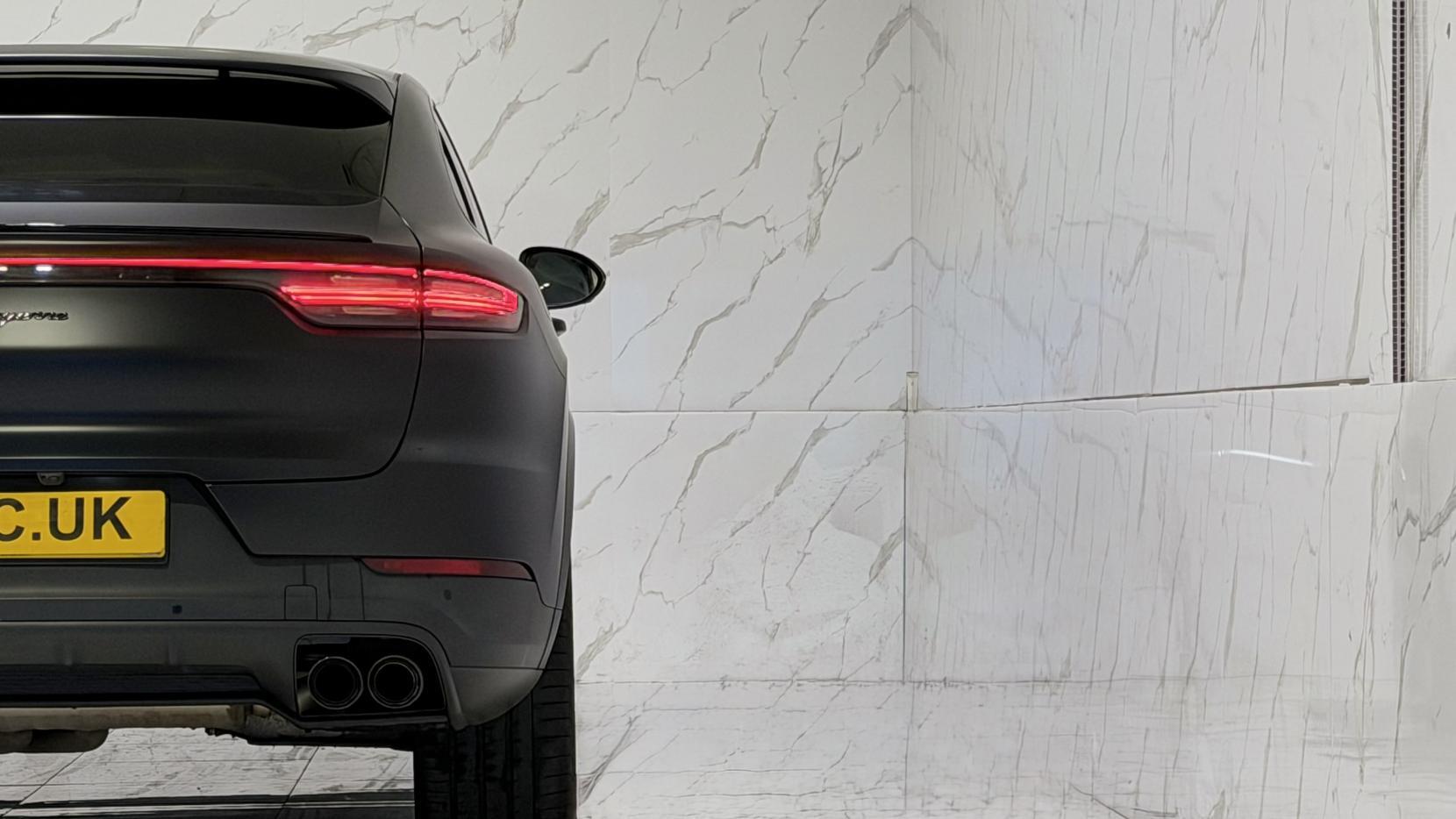 Porsche Cayenne view 48