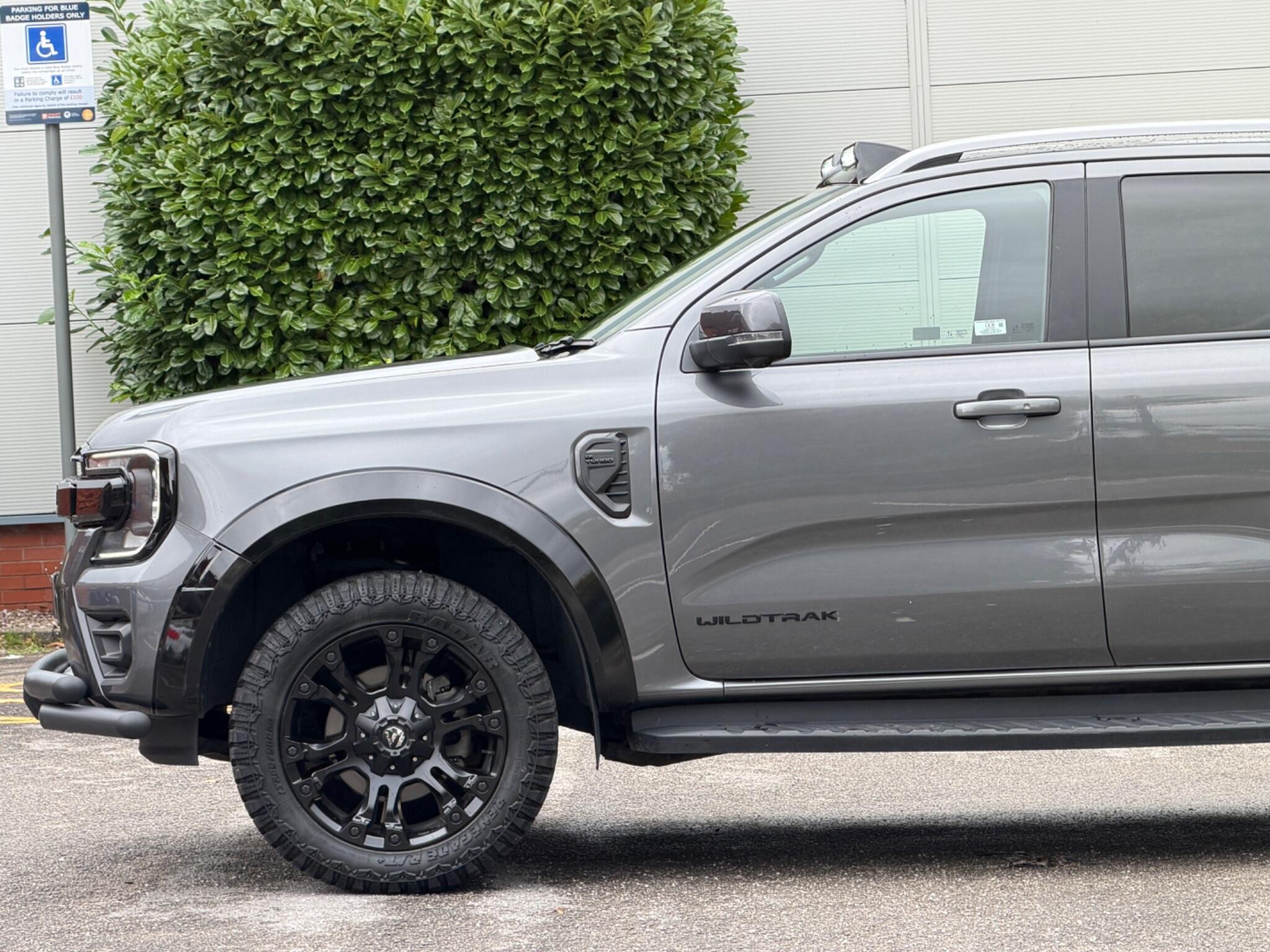 Ford Ranger view 42