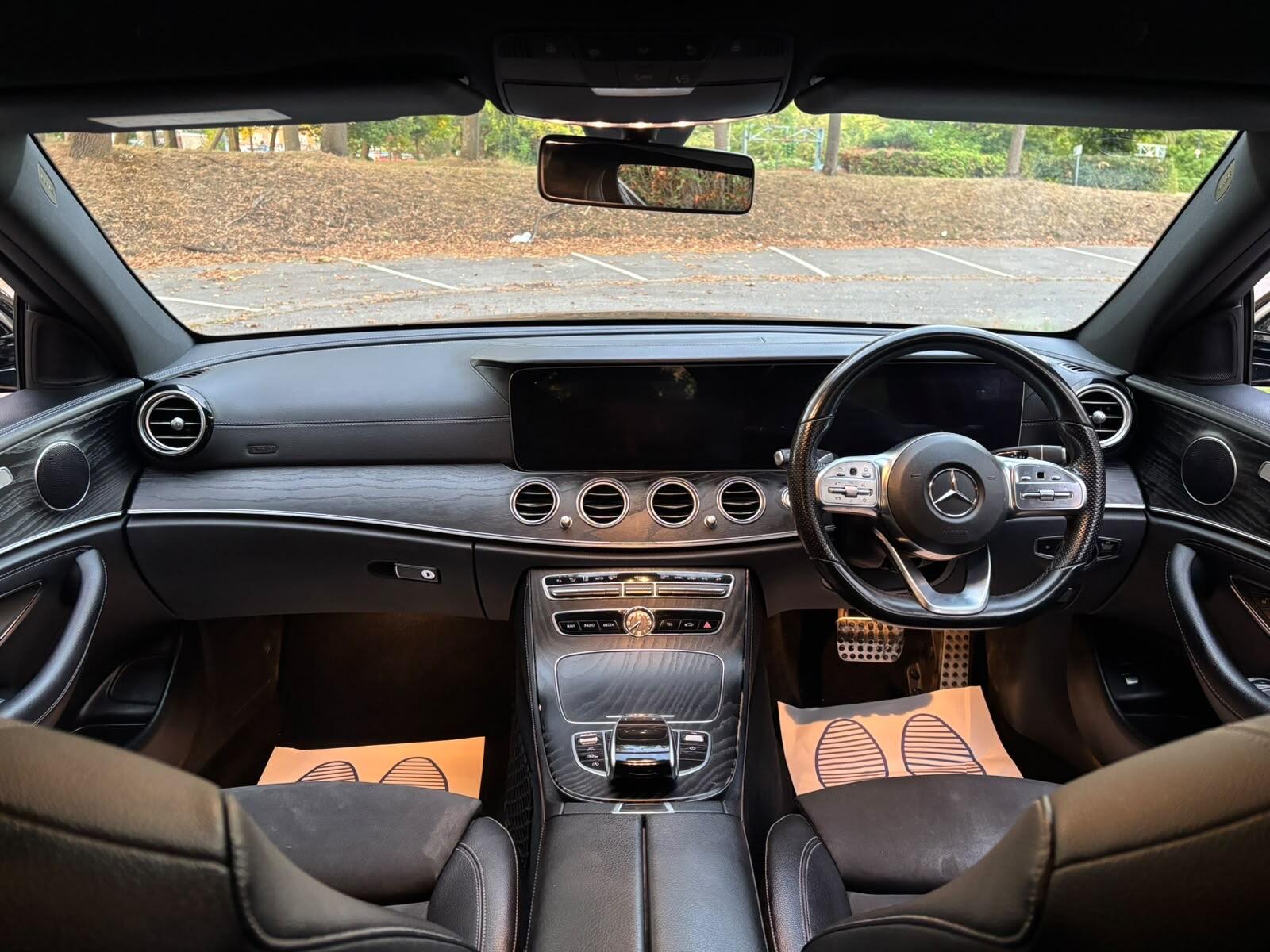 Mercedes-Benz E-Class view 20