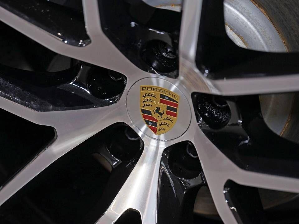 Porsche Macan view 58