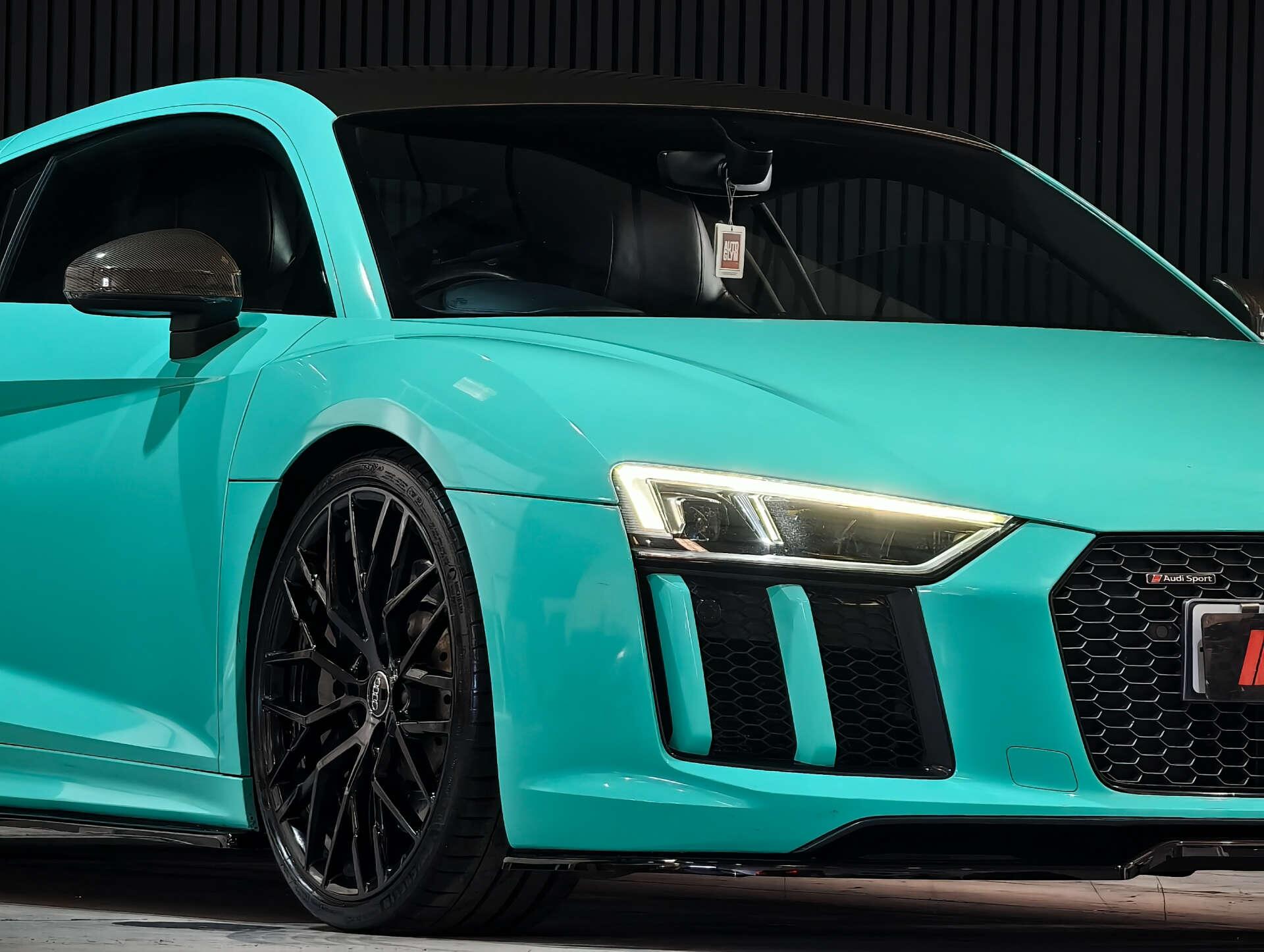 Audi R8 view 33