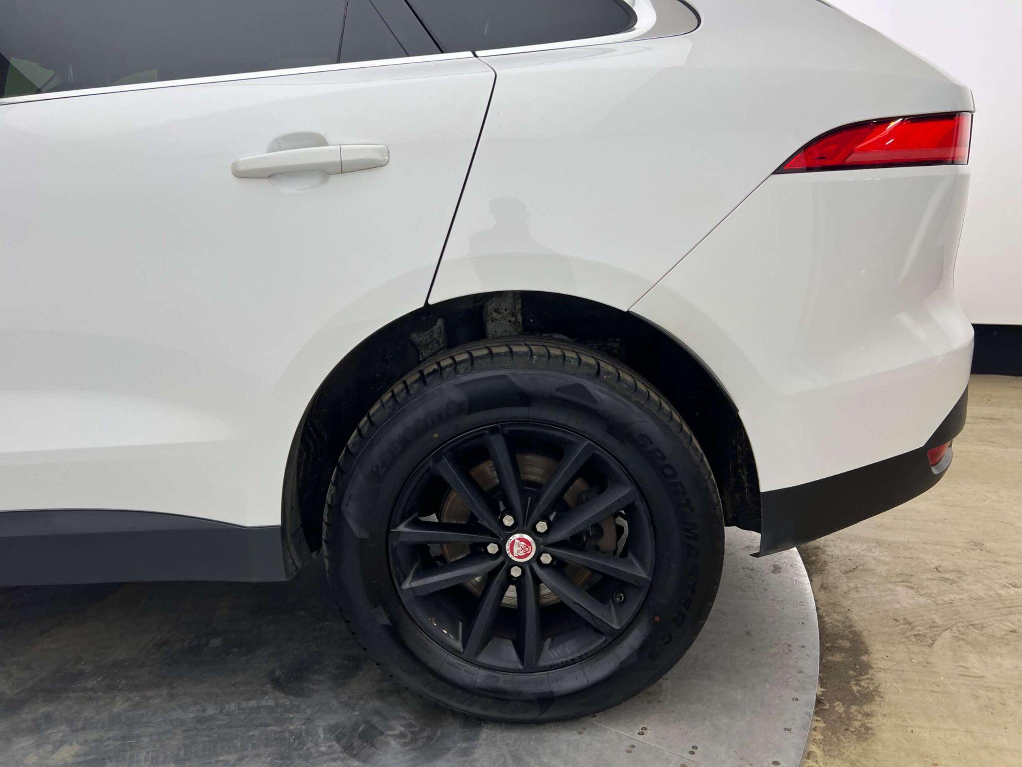 Jaguar F-Pace view 29