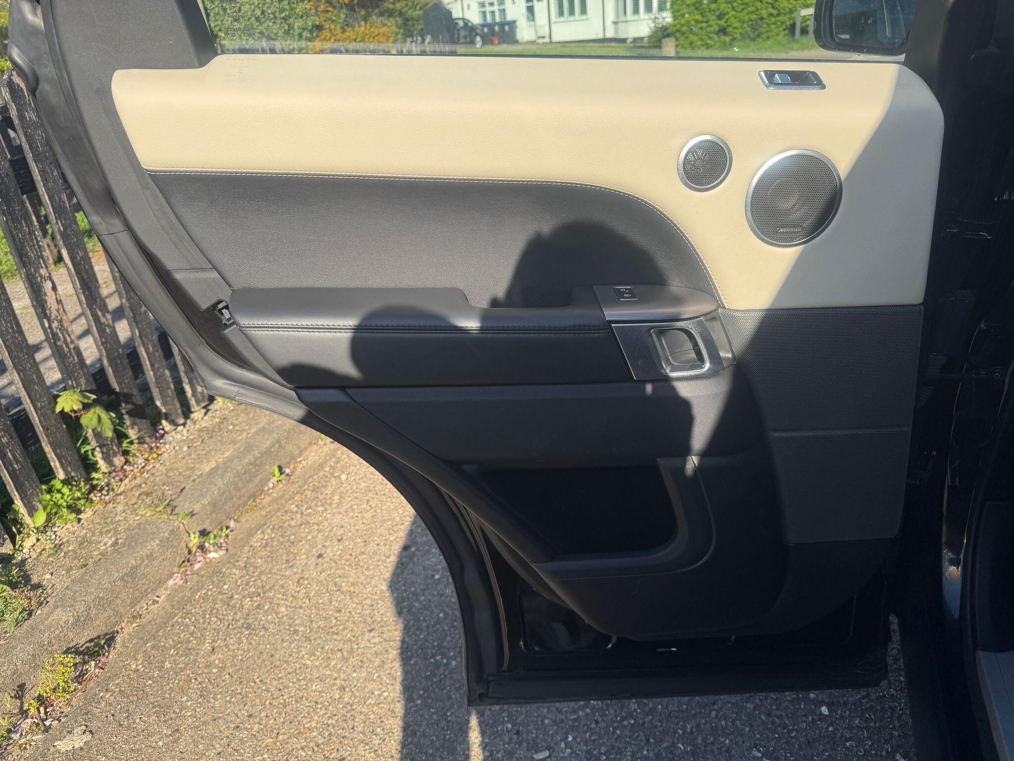Land Rover Range Rover Sport view 28