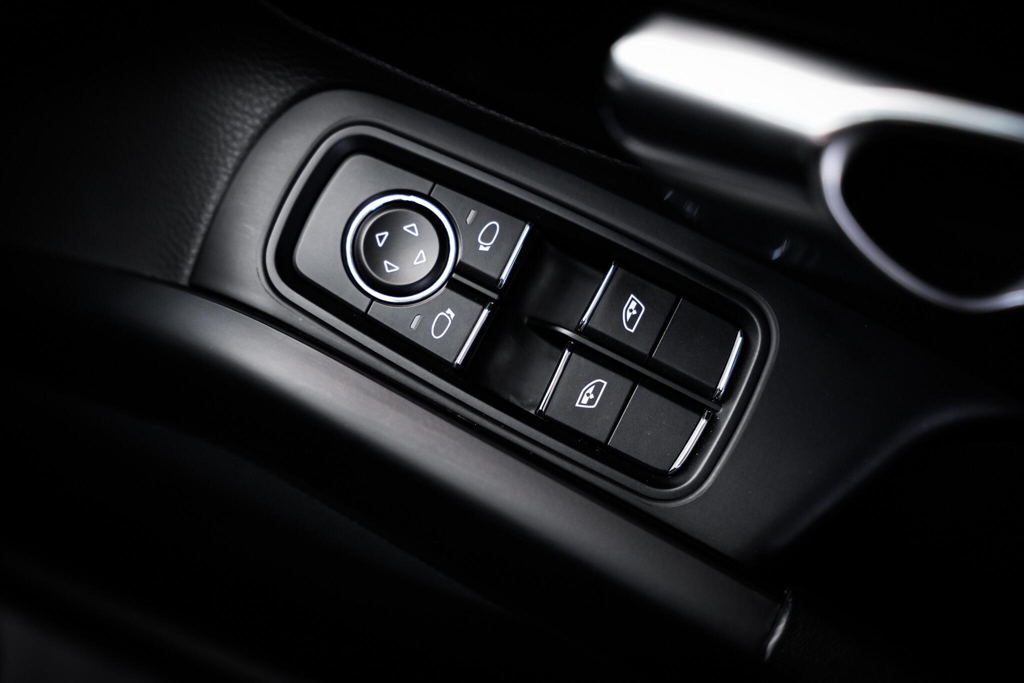 Porsche Cayman view 52