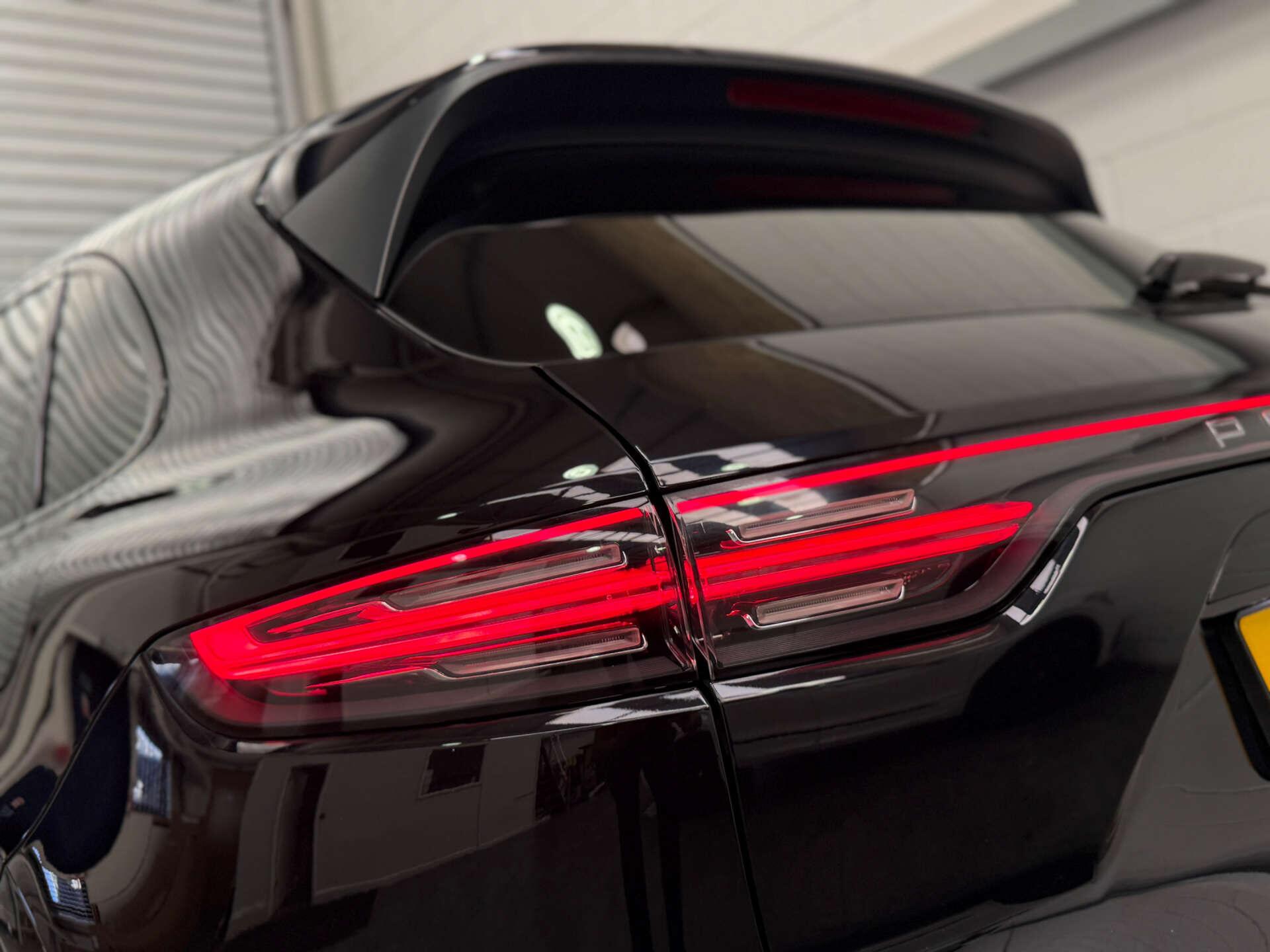Porsche Cayenne view 10