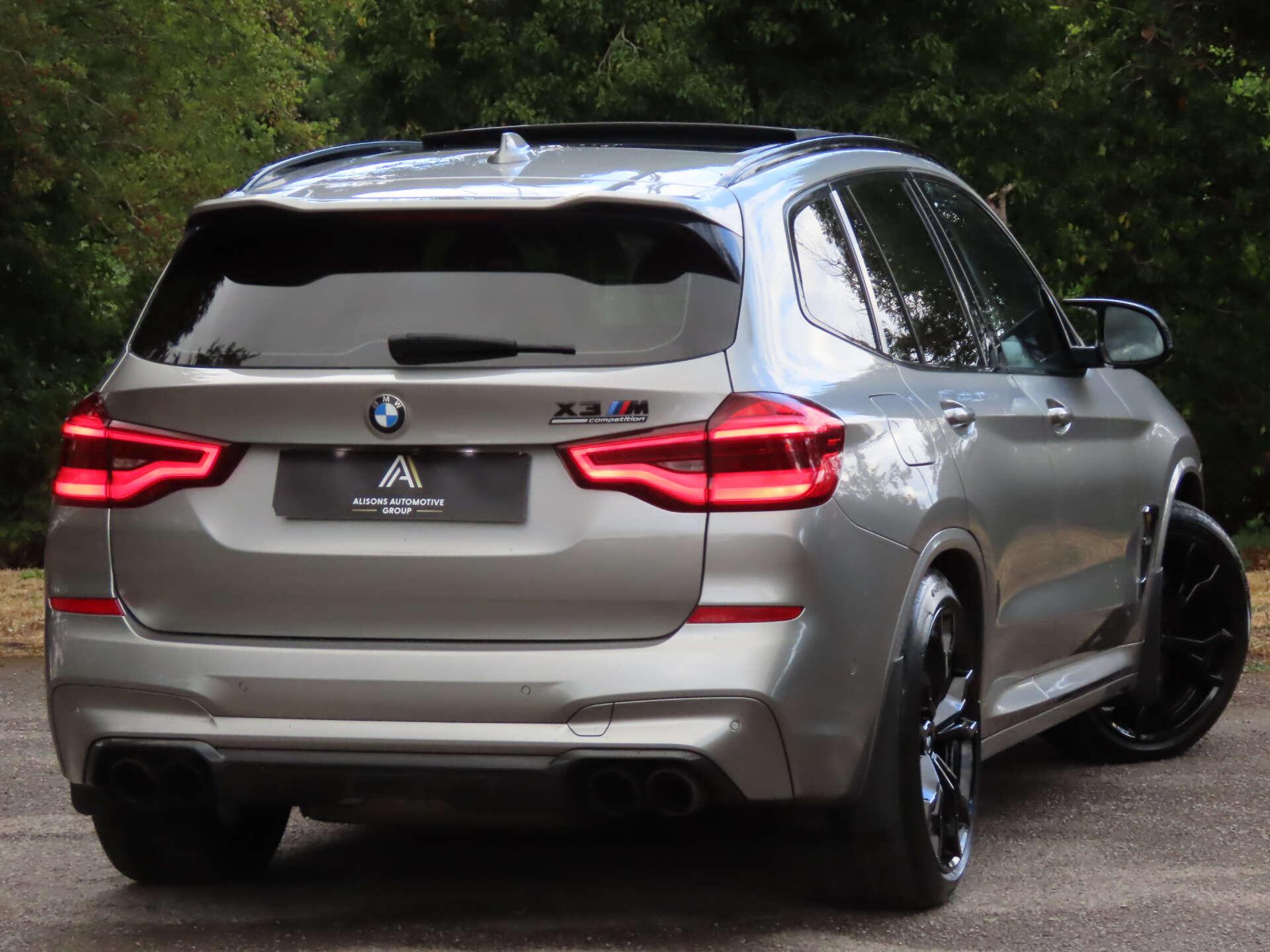 BMW X3 M view 5