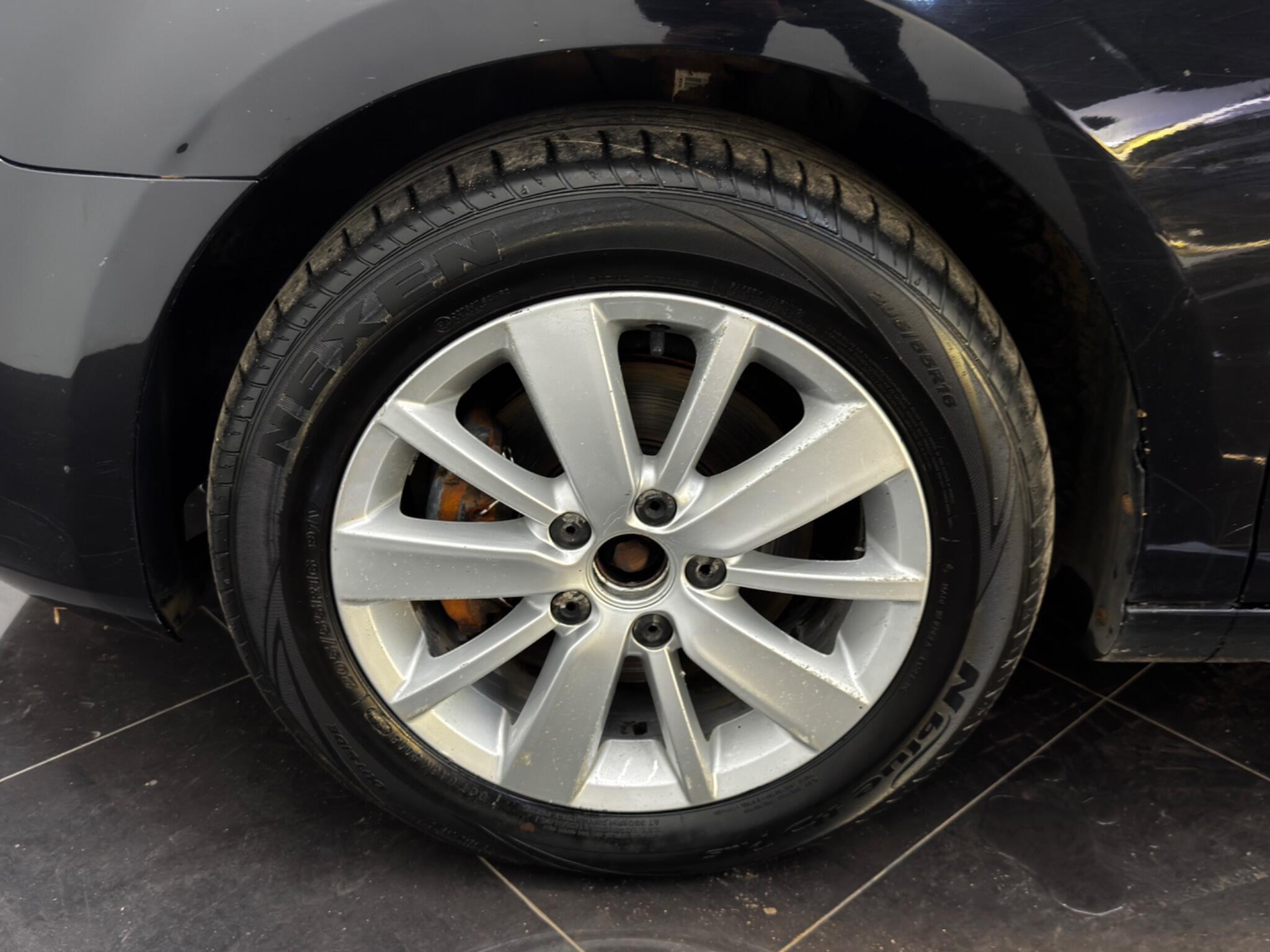Volkswagen Golf view 64