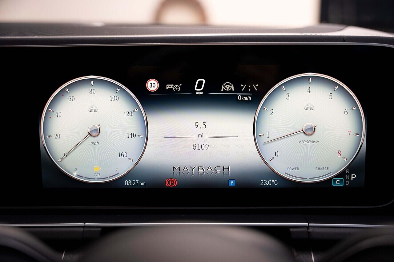 Mercedes-Benz GLS view 23