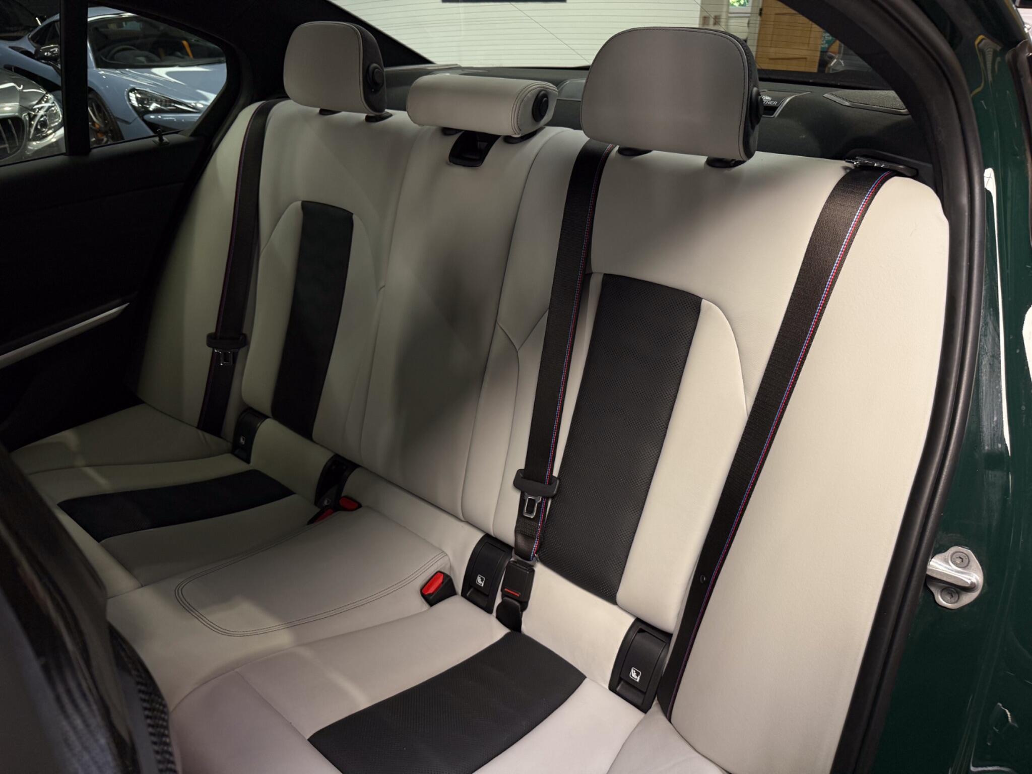 BMW M3 view 32