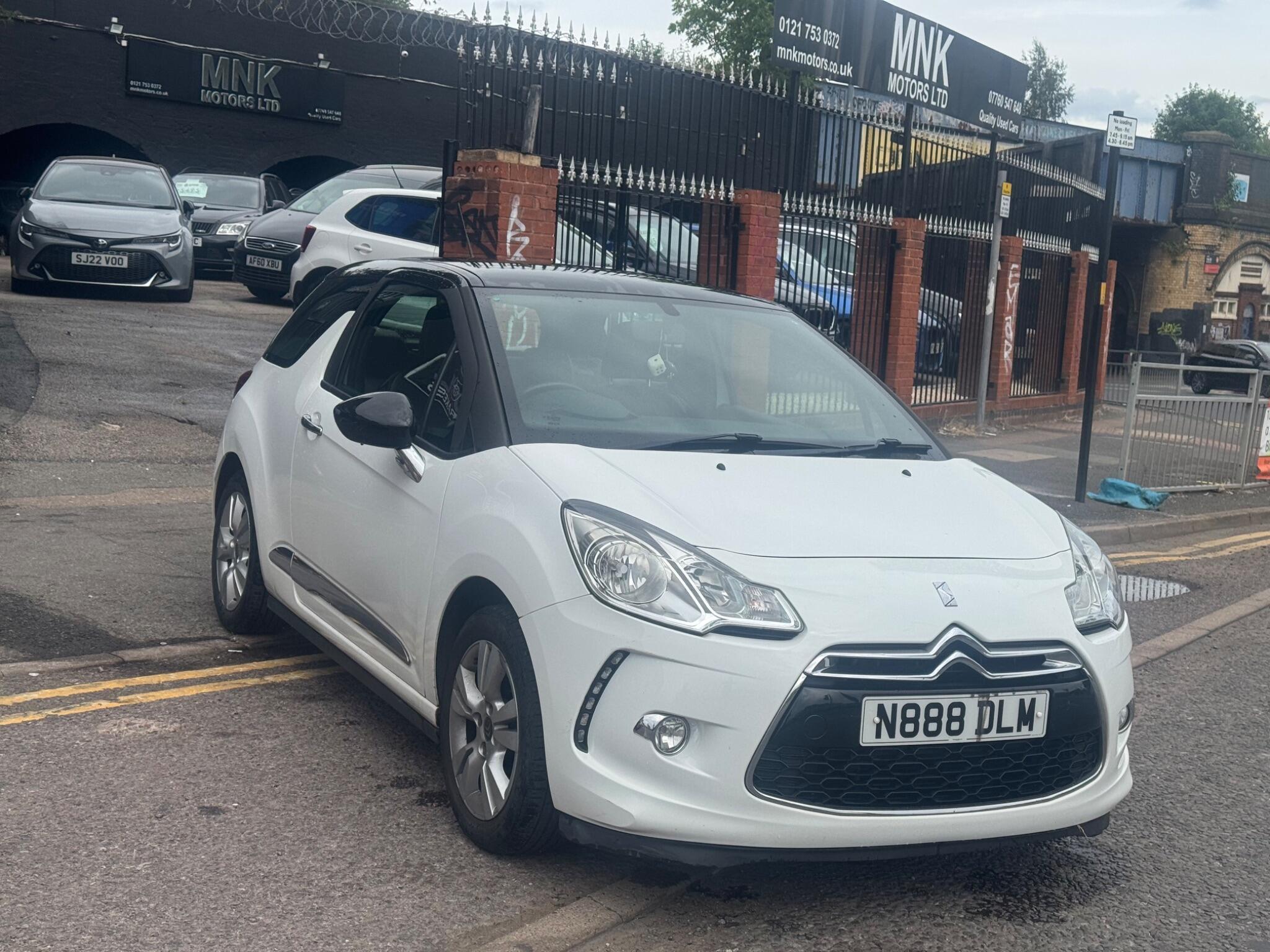 Citroen DS3 view 3