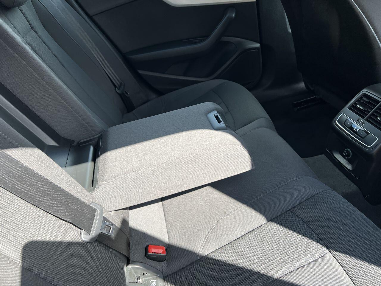 Audi A4 view 20