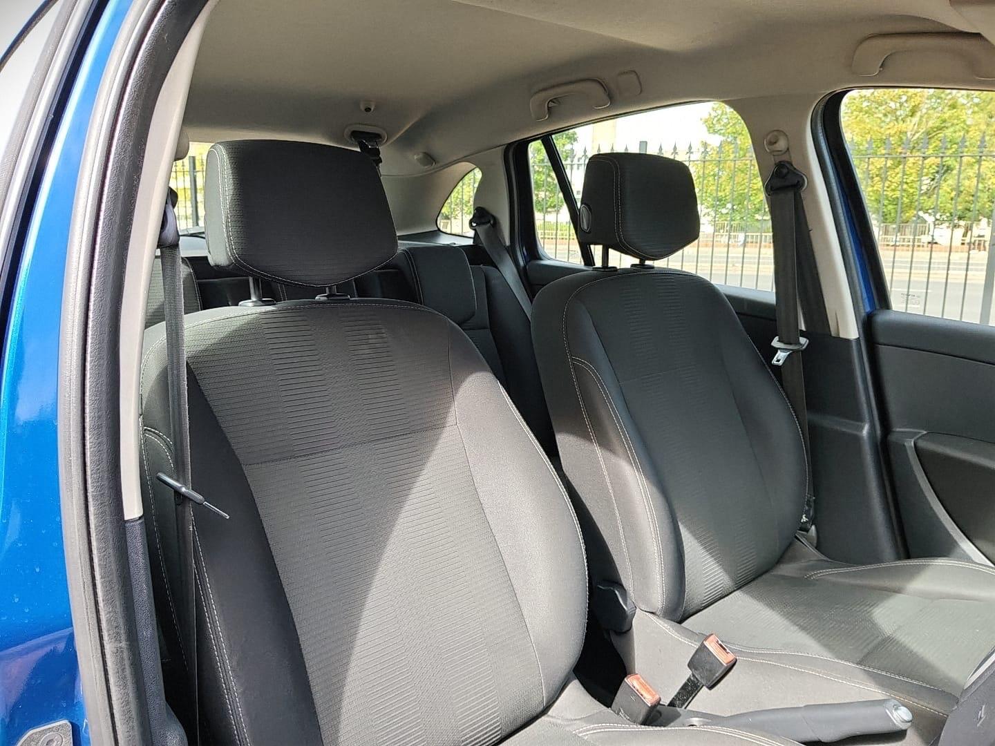 Renault Clio view 13