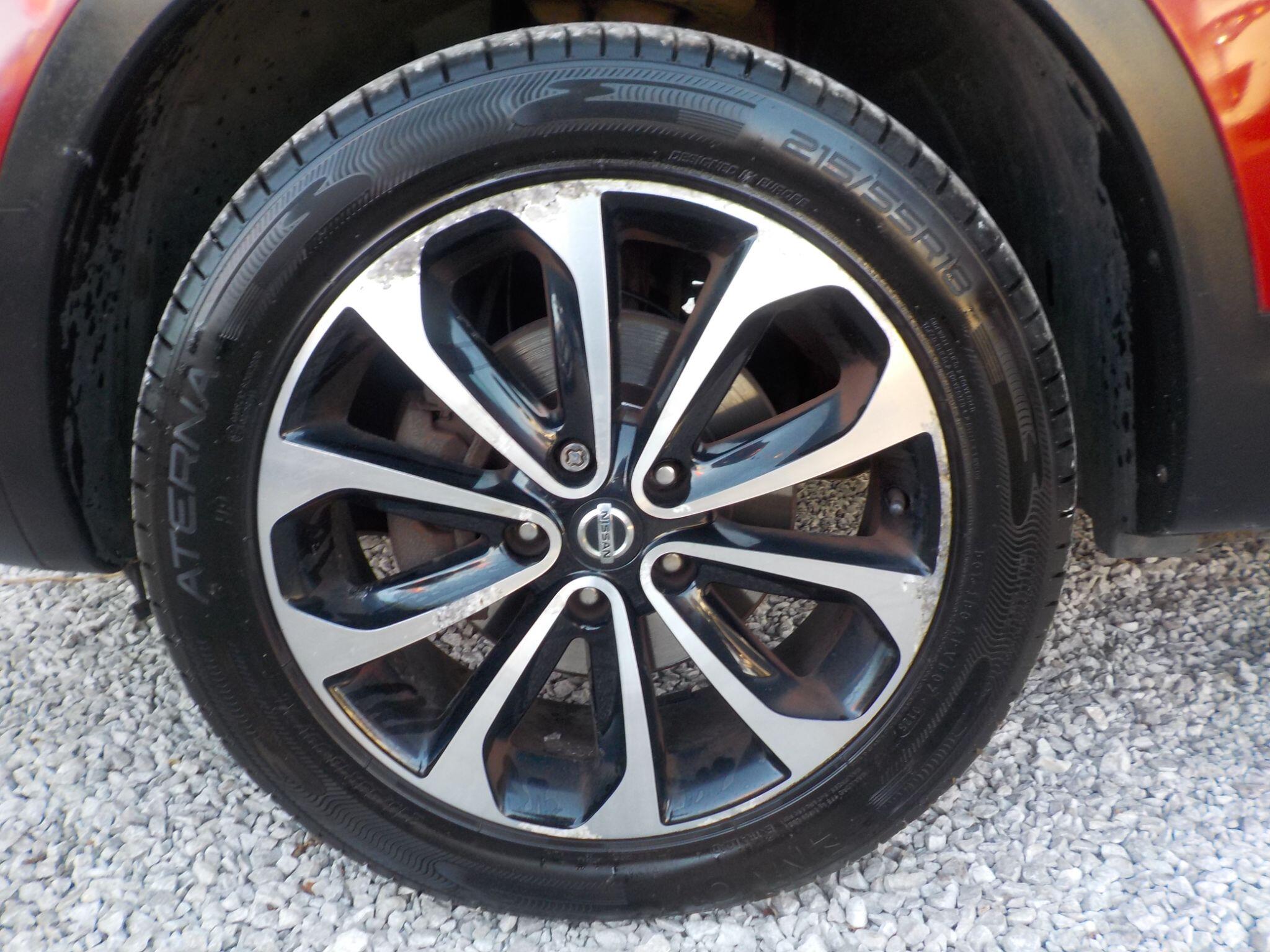 Nissan Qashqai 1.6 n-tec 2WD Euro 5 5dr