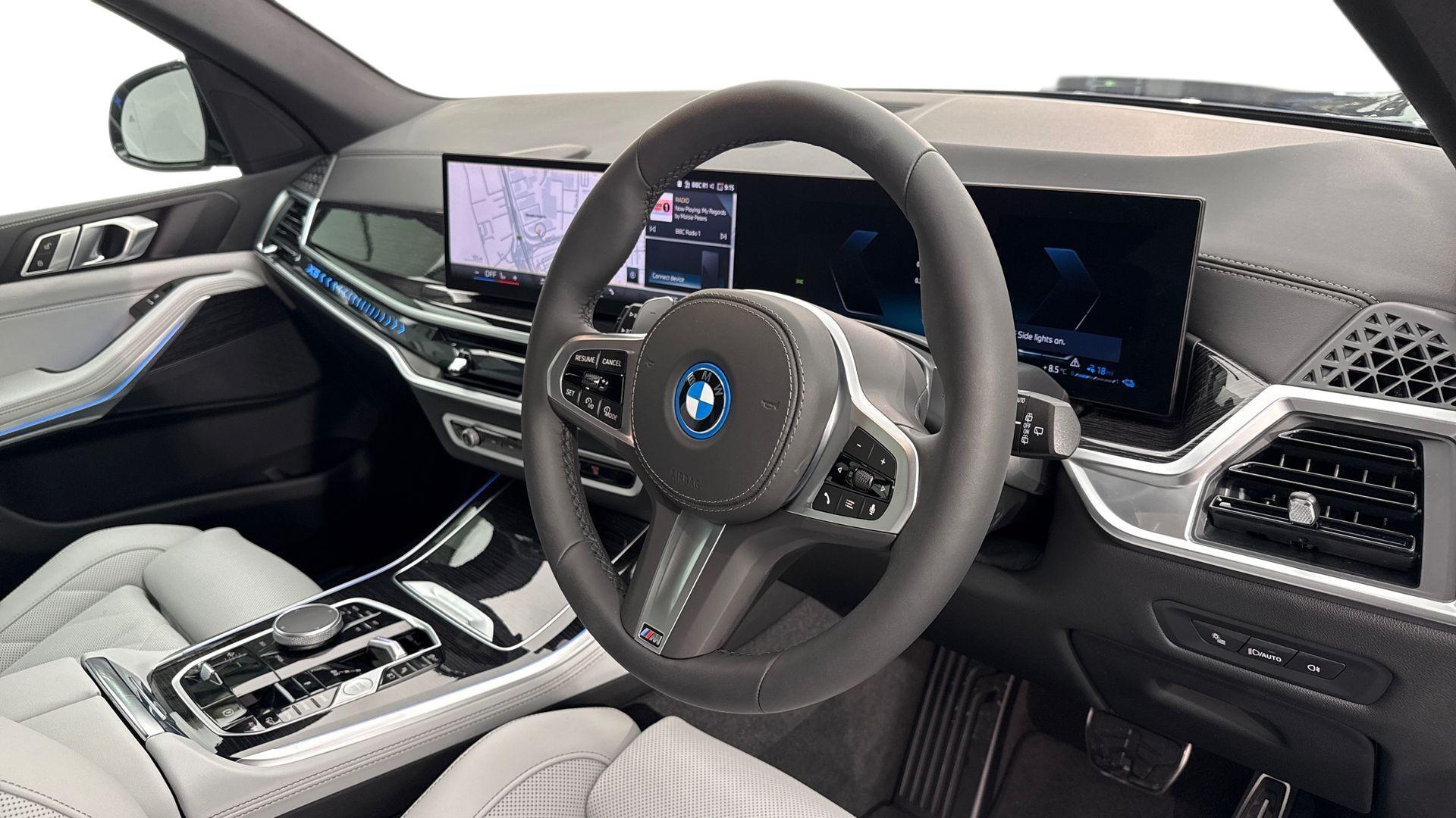 BMW X5 view 6