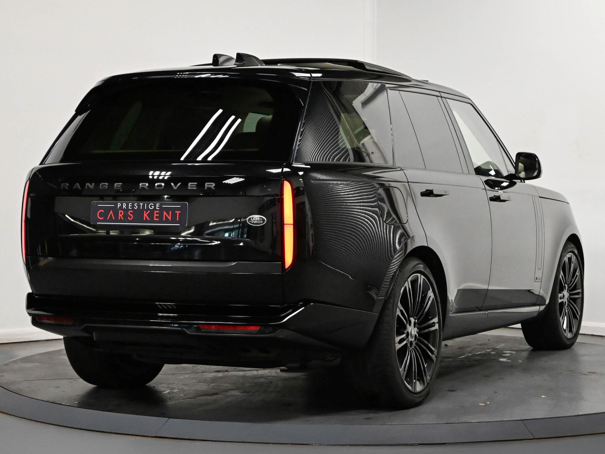 Land Rover Range Rover view 27