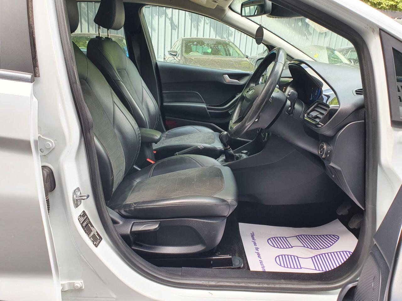 Ford Fiesta view 14