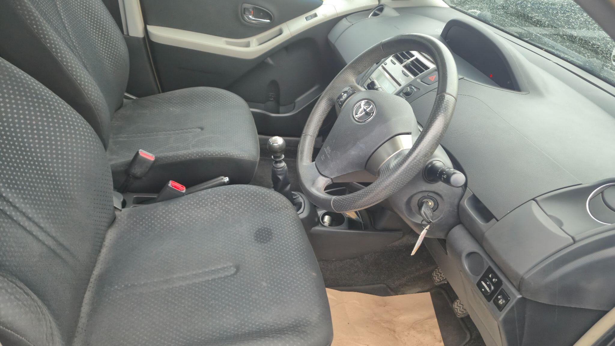 Toyota Yaris view 11