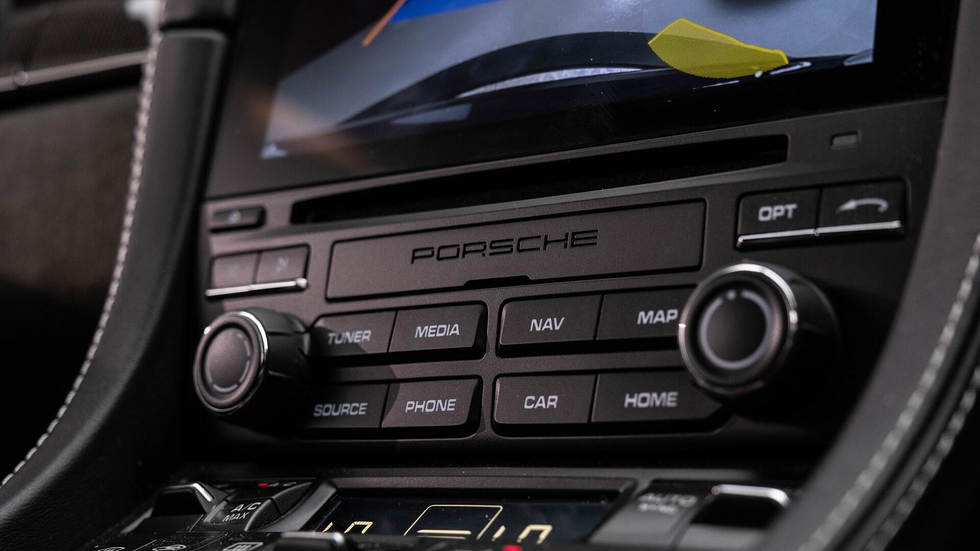 Porsche Cayman view 32