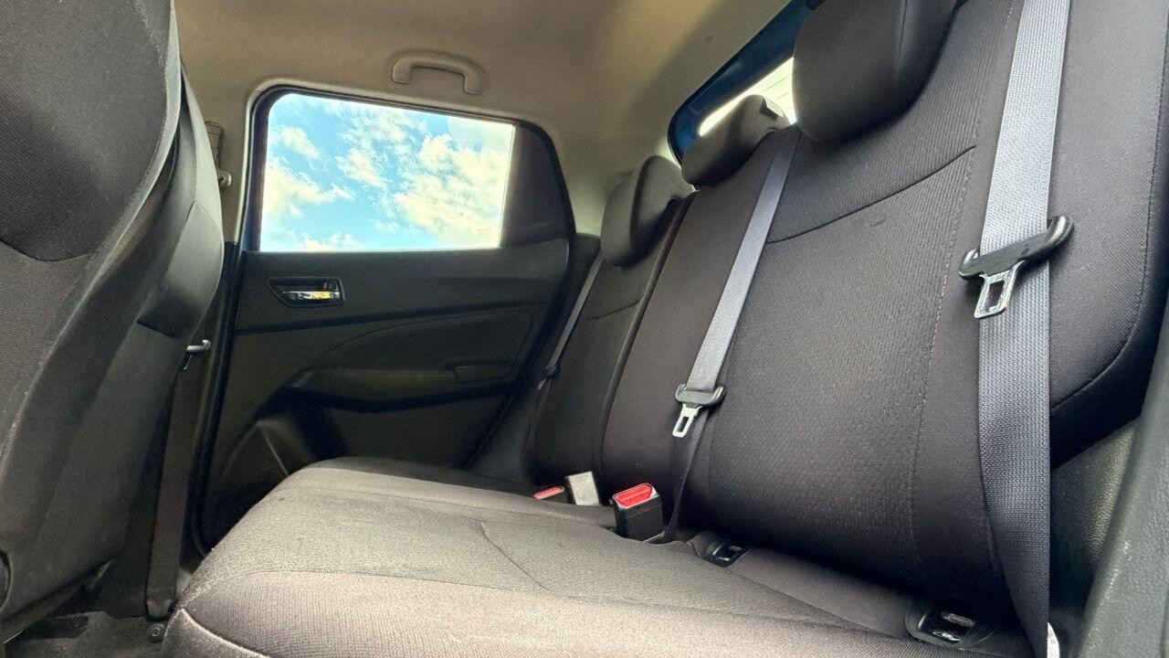 Suzuki Swift view 14