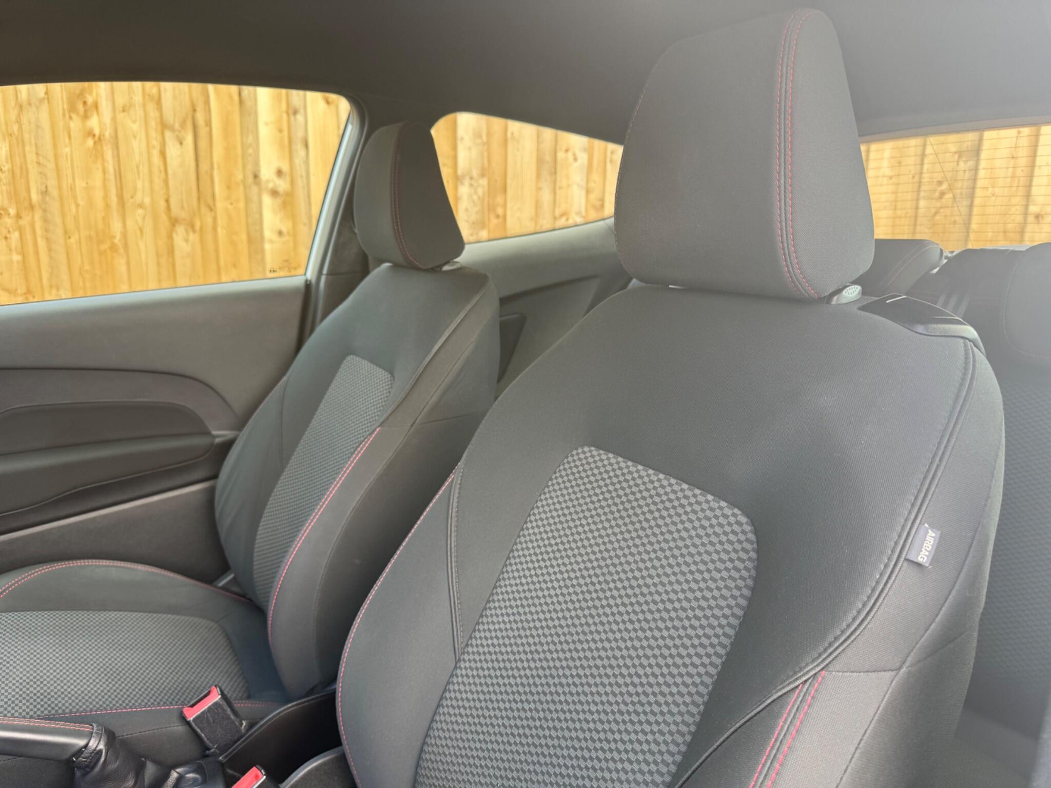 Ford Fiesta view 16
