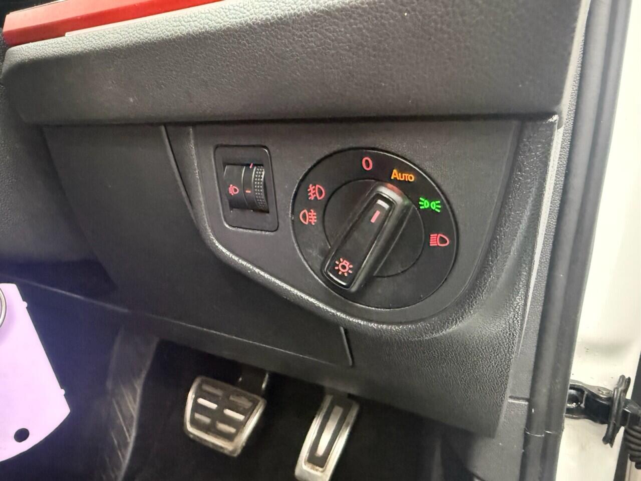 Volkswagen Polo view 12