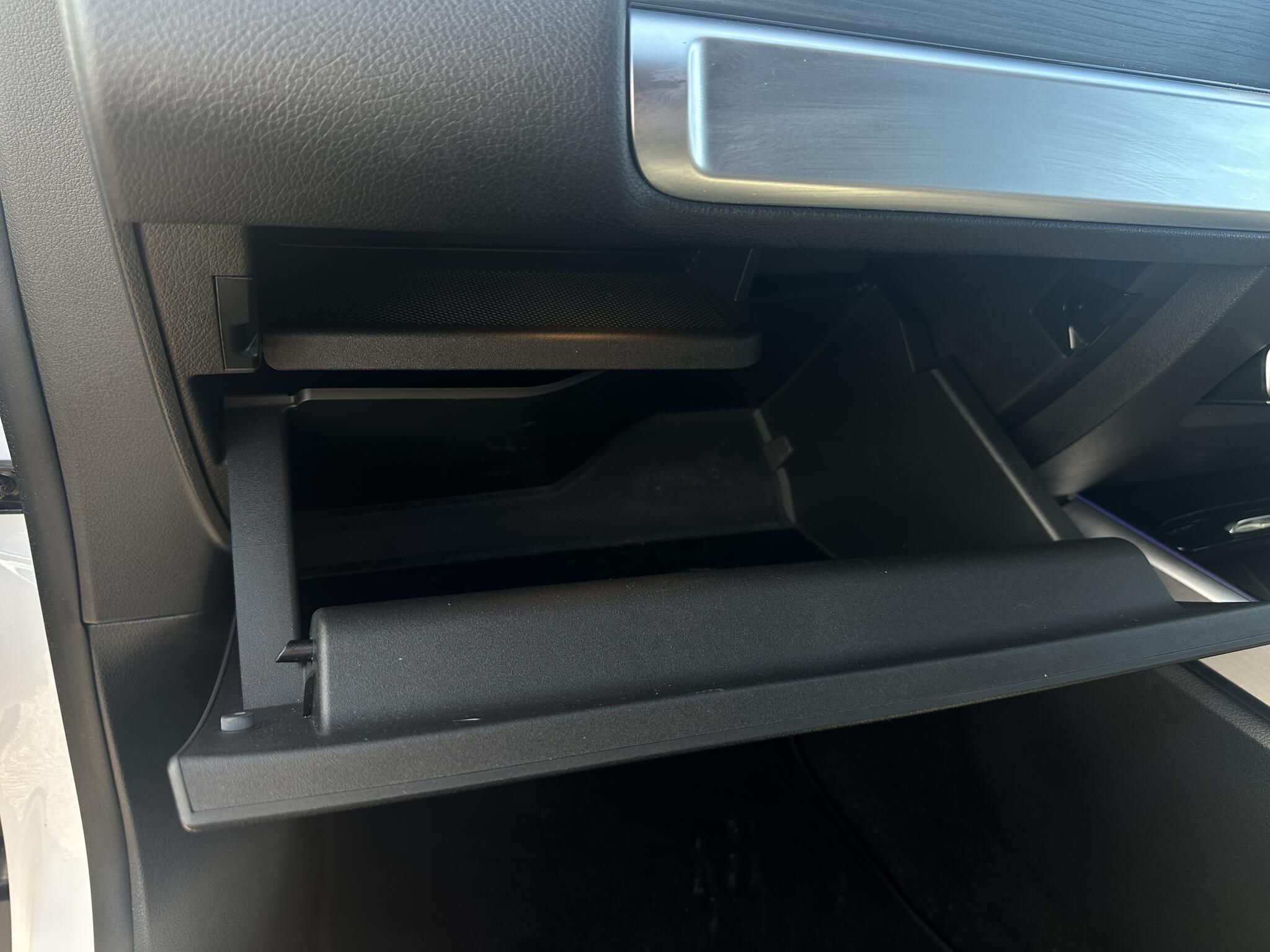 Mercedes-Benz EQB view 24