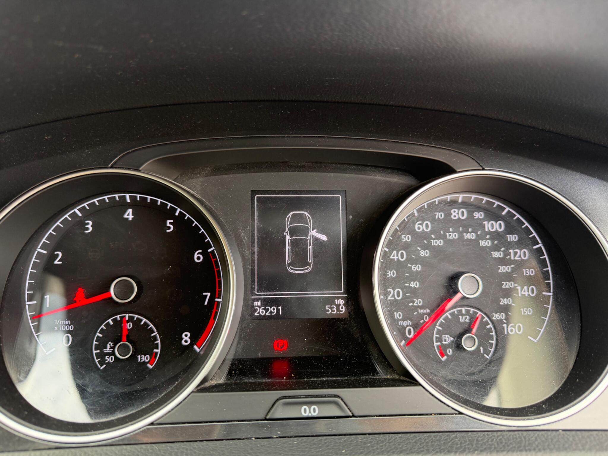 Volkswagen Golf view 4