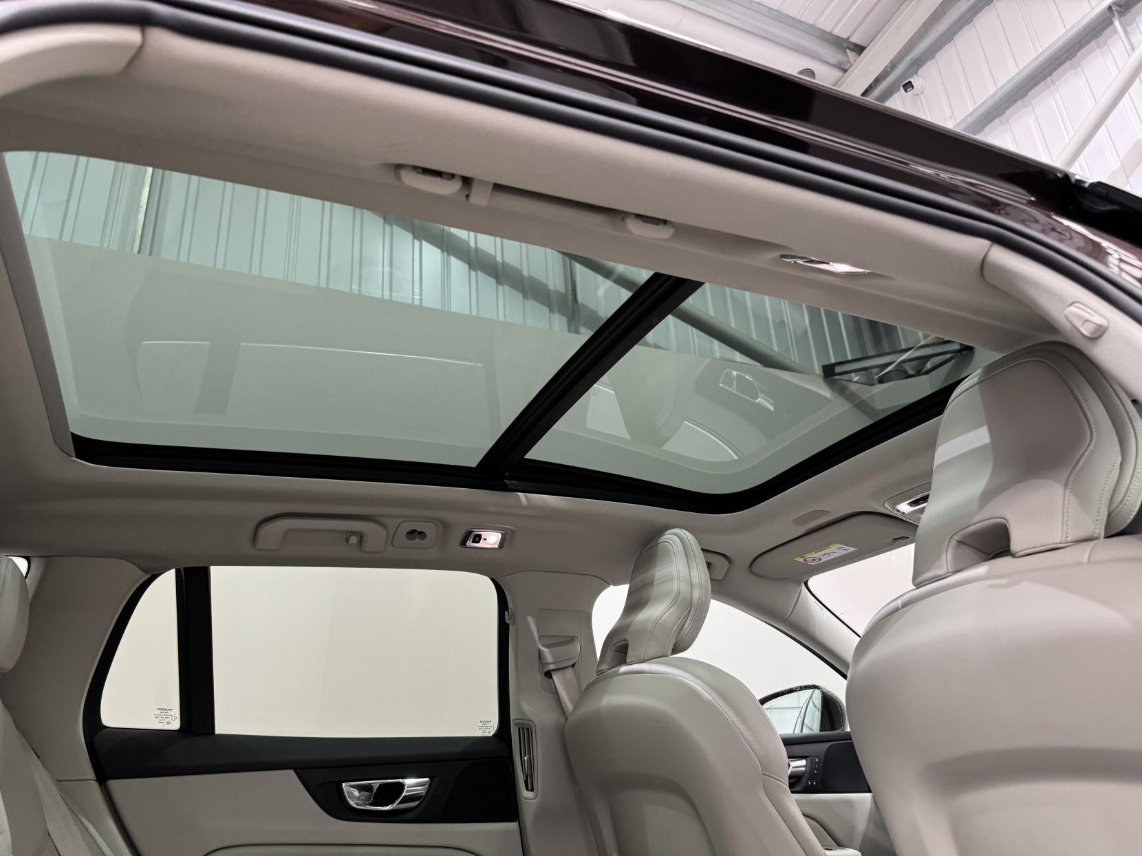 Volvo V60 view 50