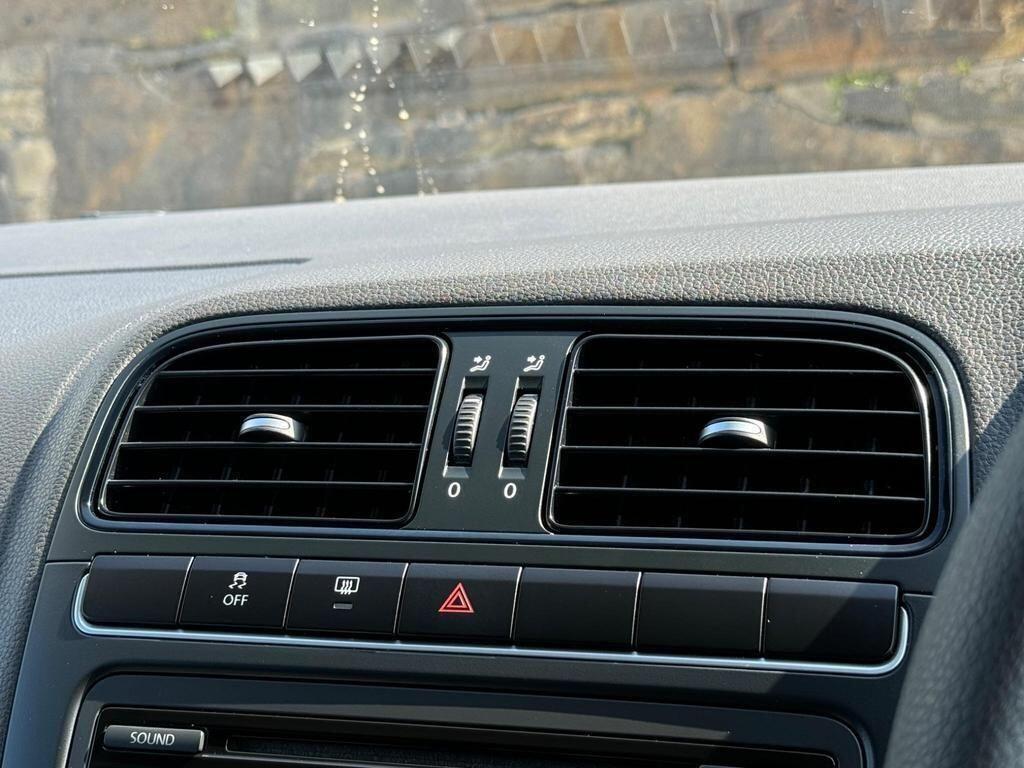Volkswagen Polo view 27