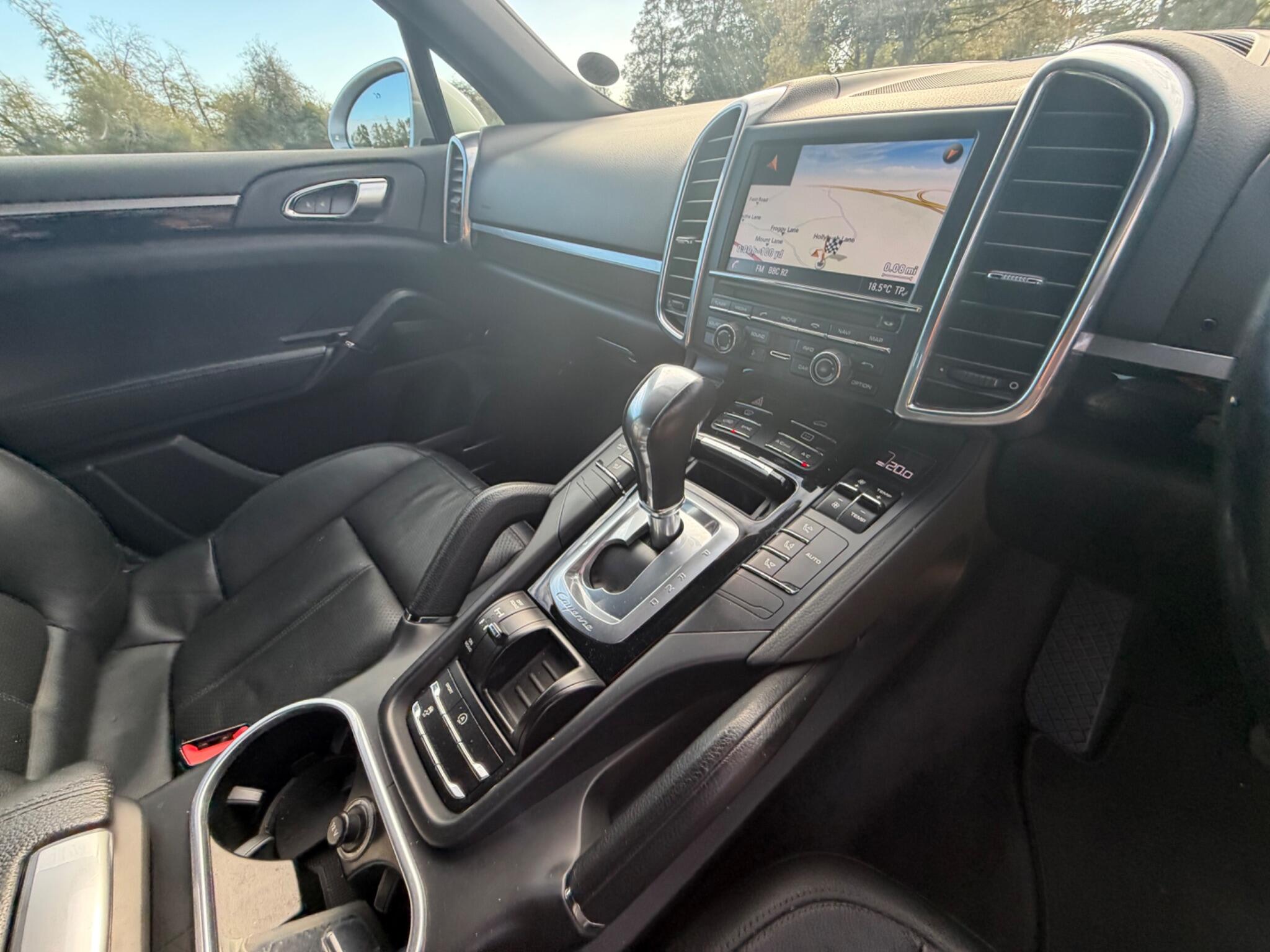 Porsche Cayenne view 18