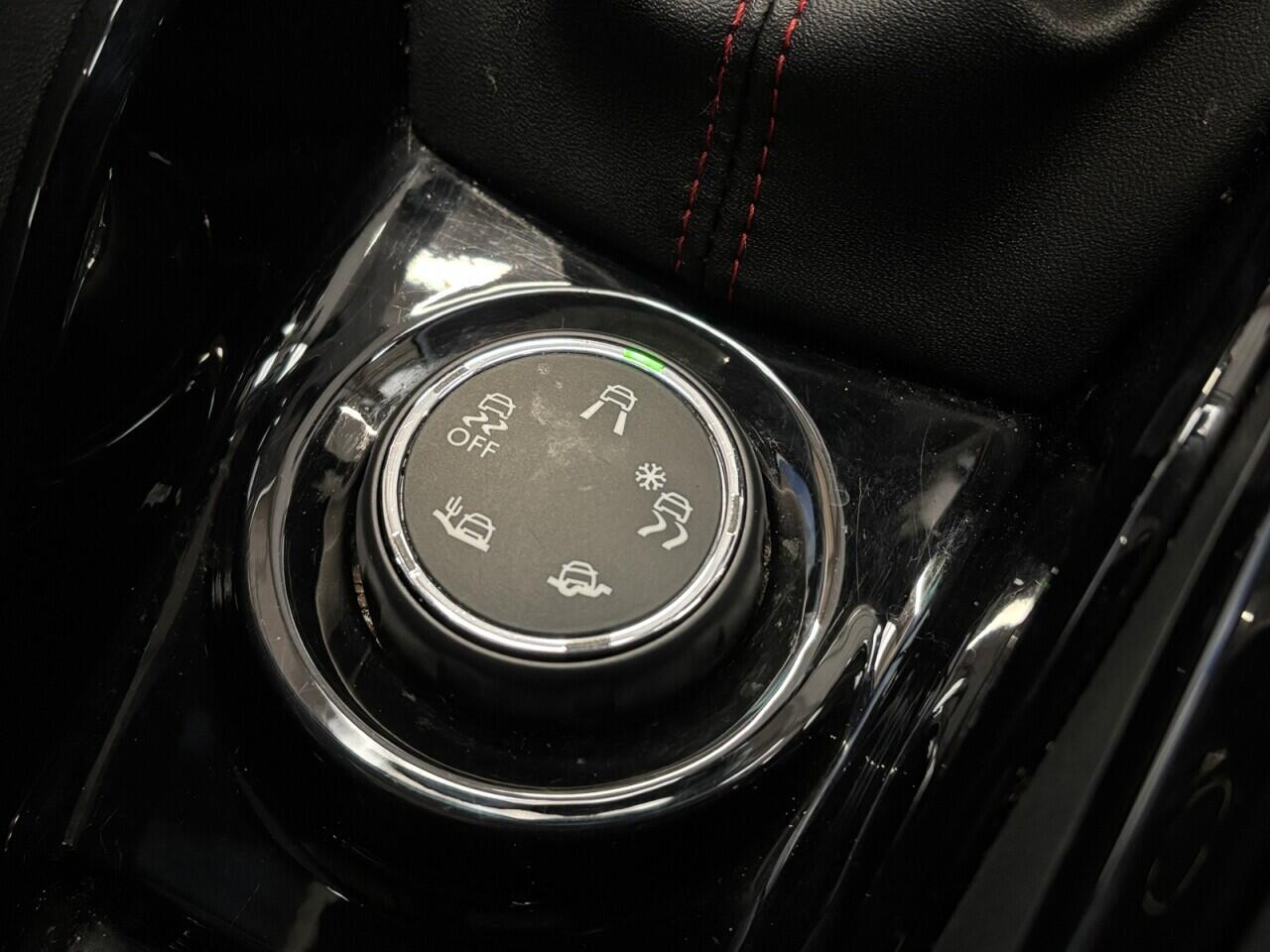 Peugeot 2008 view 36