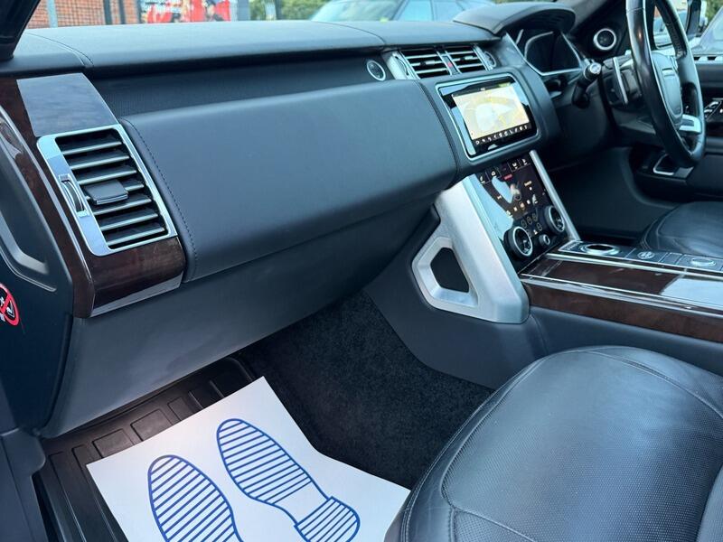Land Rover Range Rover view 50