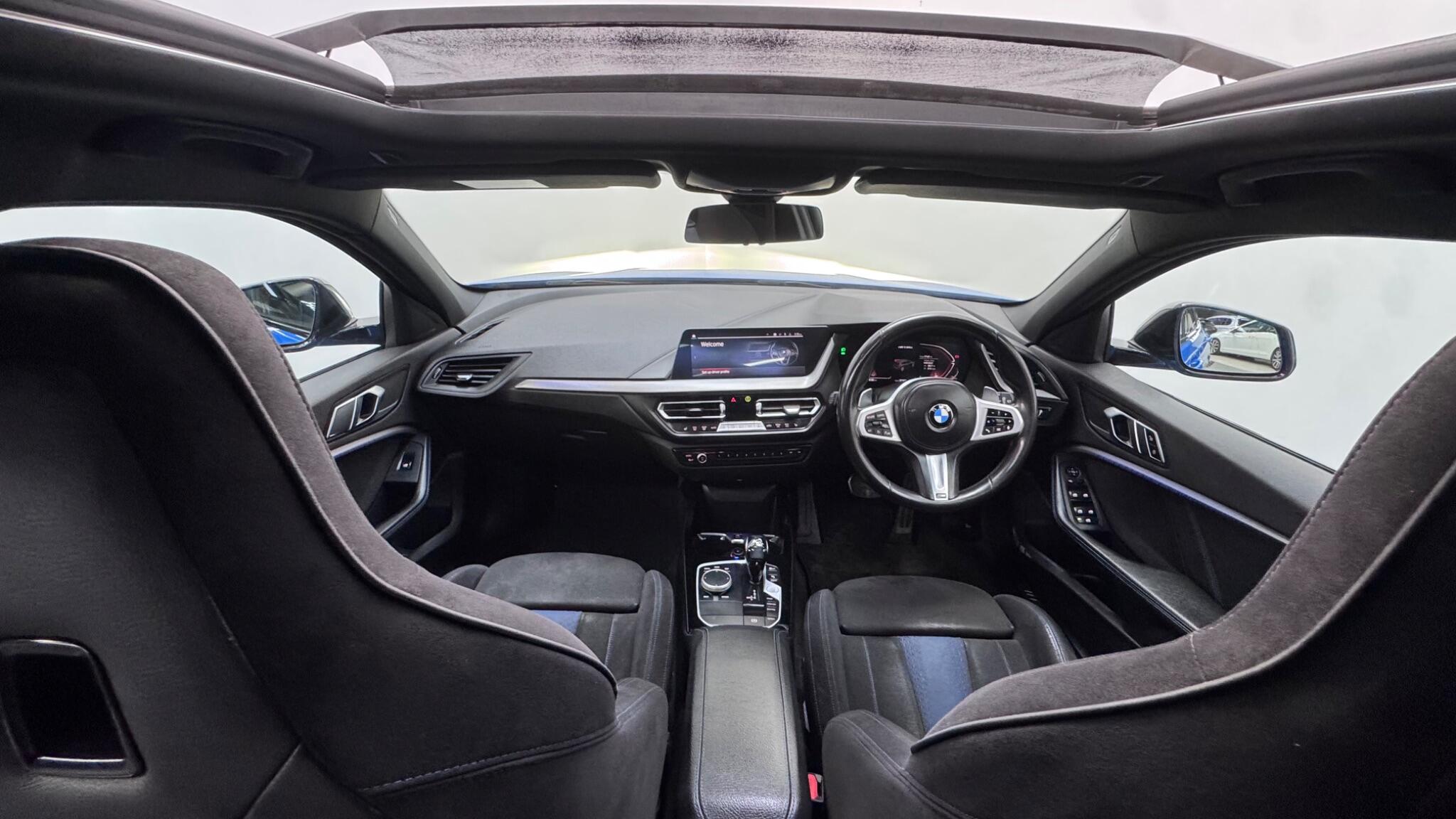 BMW 1 Series view 9
