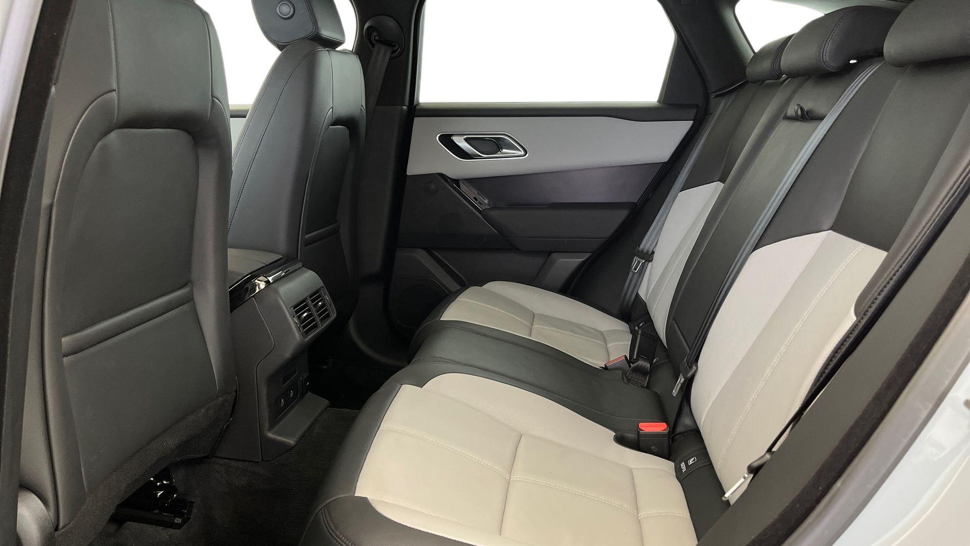 Land Rover Range Rover Velar view 4