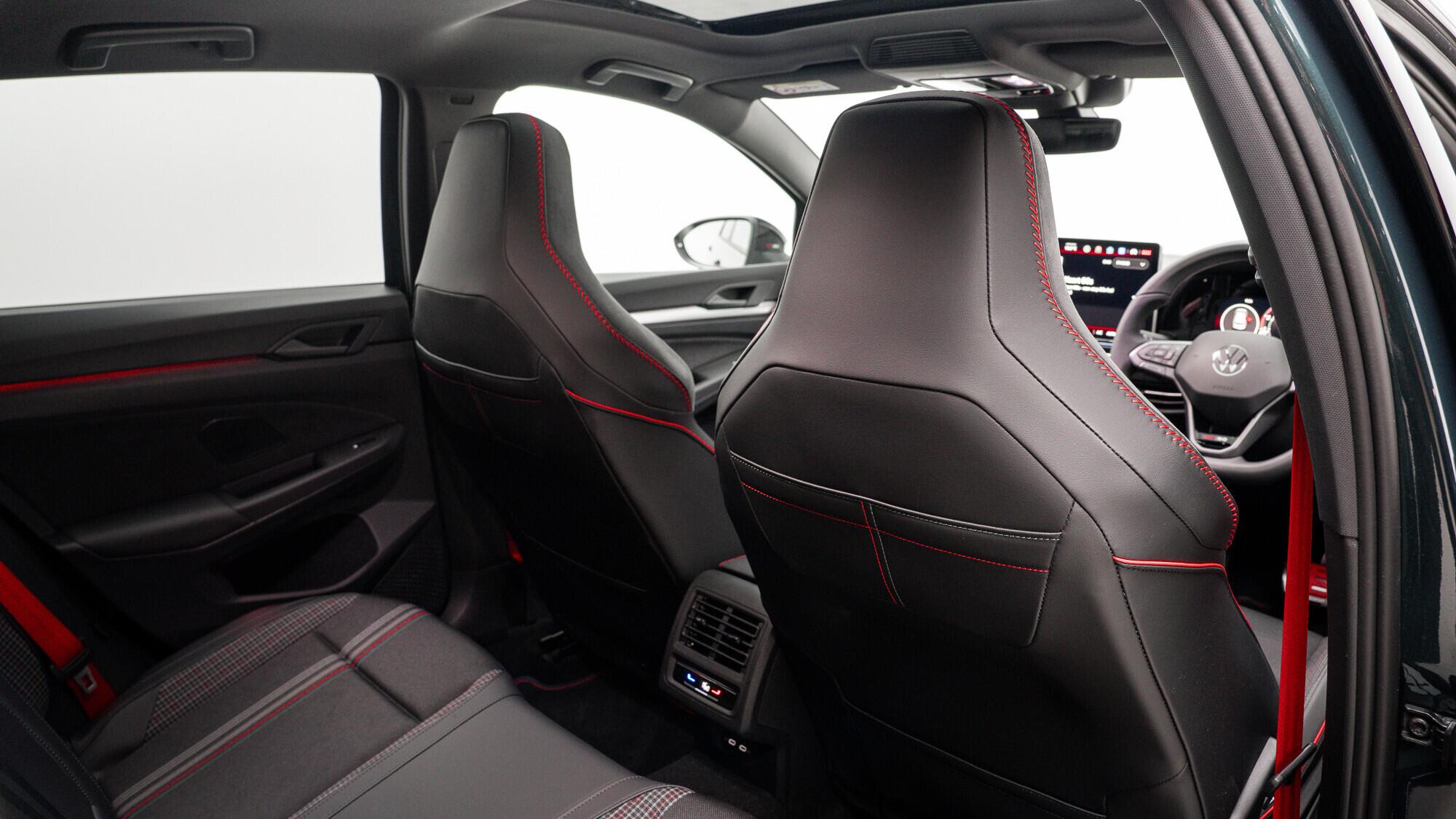 Volkswagen Golf view 23