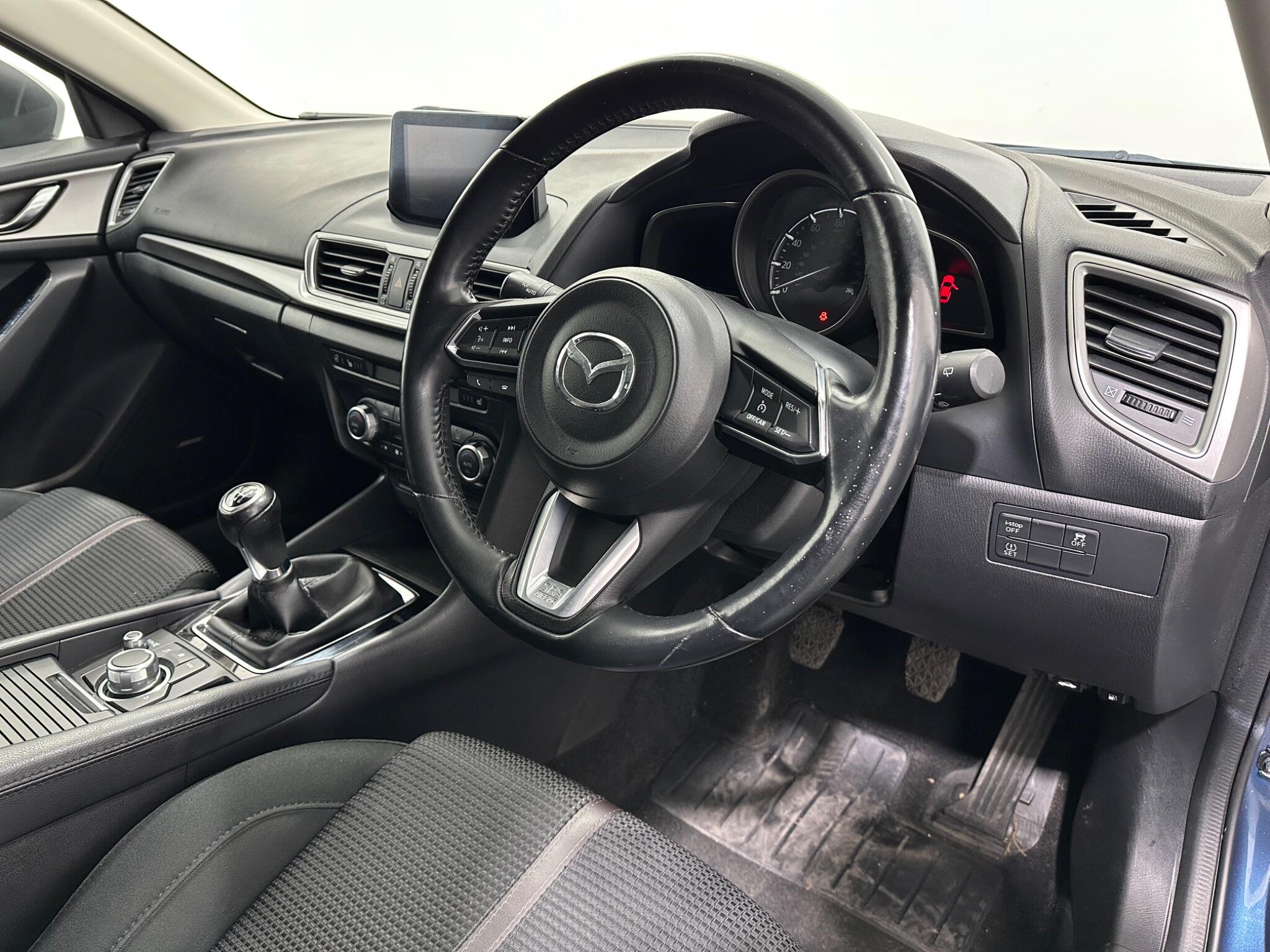Mazda Mazda3 view 11