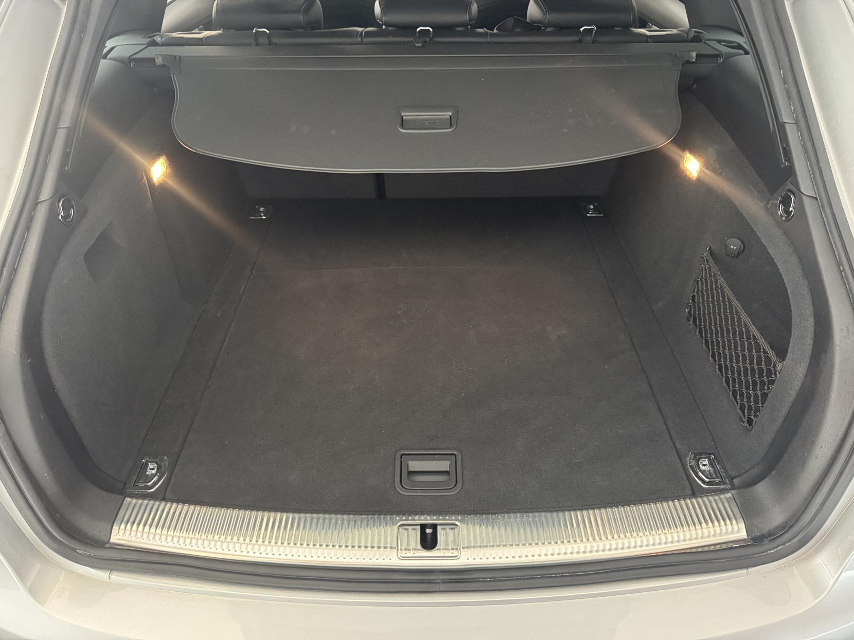 Audi A4 Avant view 69