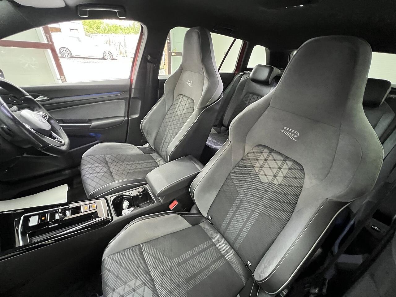 Volkswagen Golf view 19