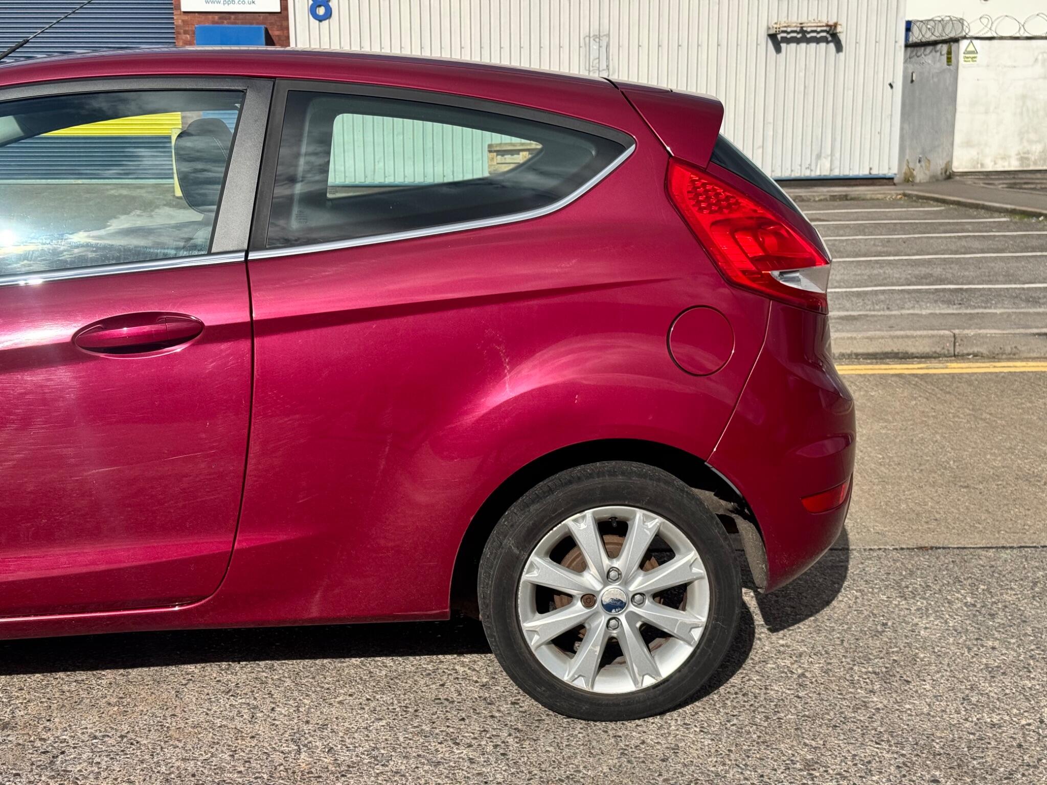 Ford Fiesta view 33